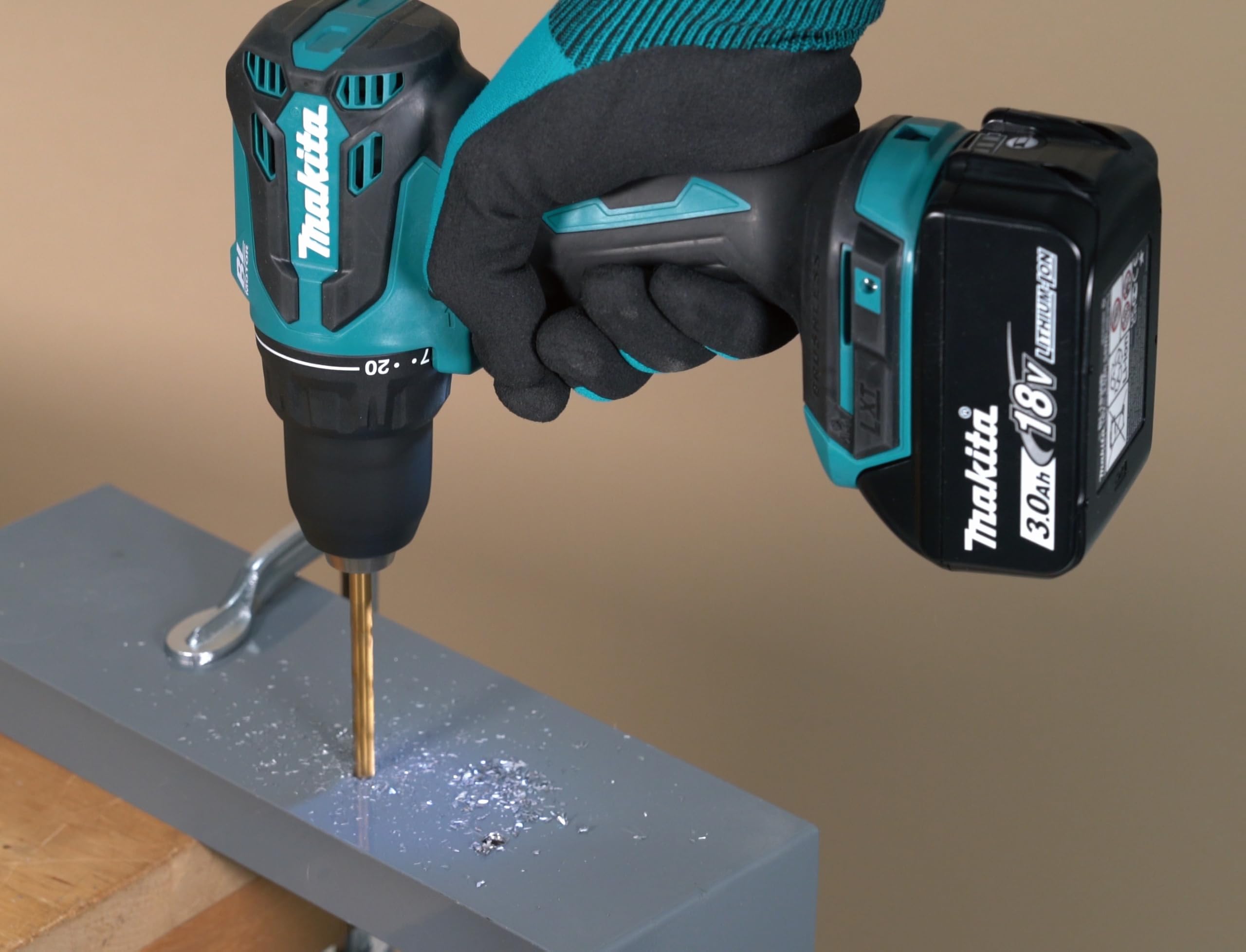 Makita DHP490RFX3 - Trapano avvitatore a percussione a batteria, 18 V/3,0 Ah, 2 batterie + caricatore in valigetta + set di accessori da 74 pezzi