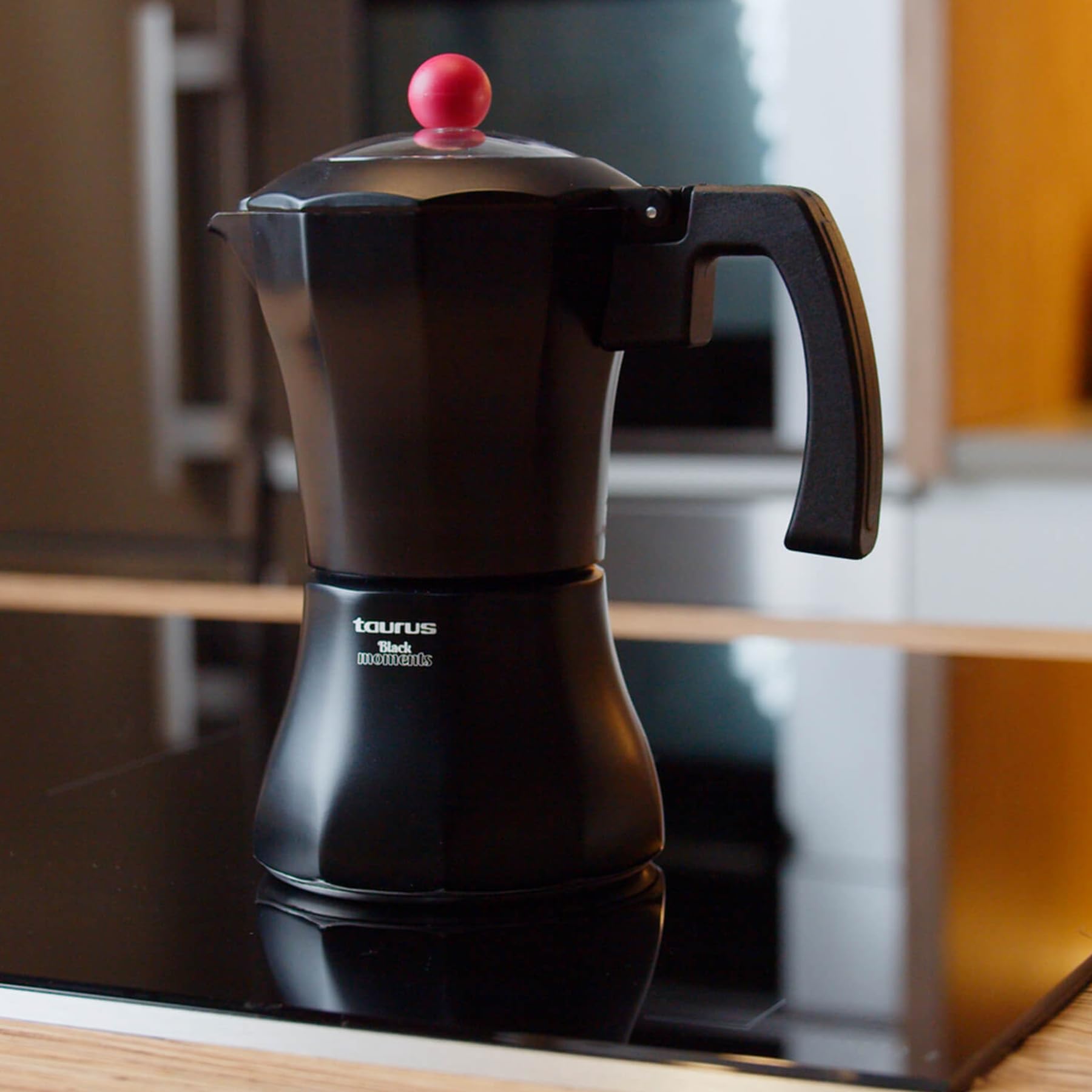 Taurus Black Moments 12 - Cafetière italienne, 12 tasses, base et passoire en acier inoxydable, poignée ergonomique, soupape de sécurité, fermeture de sécurité, pour tous les brûleurs, noir