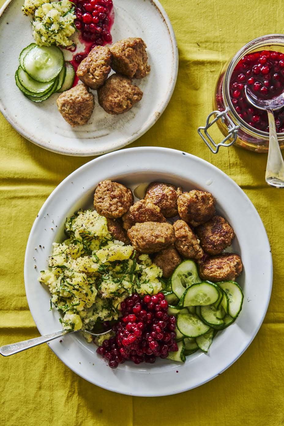The Swedish Cookbook: Lagom flavours for the modern kitchen