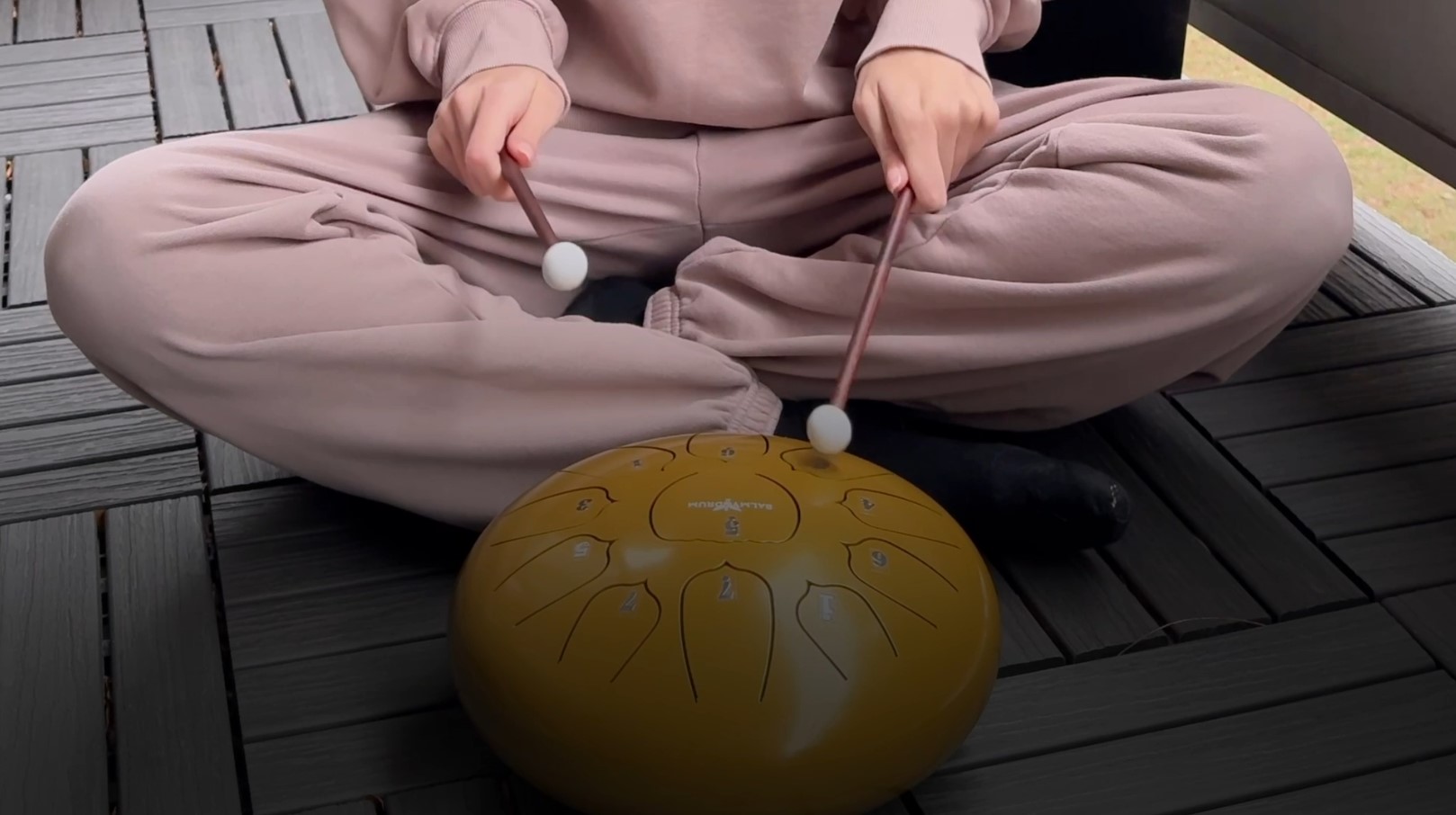 【値下げ】BALMYDRUM 11 Note 10インチ スチールドラム Amazon.com: The Balmy Drum - 11 Note 10 Inch Steel Tongue