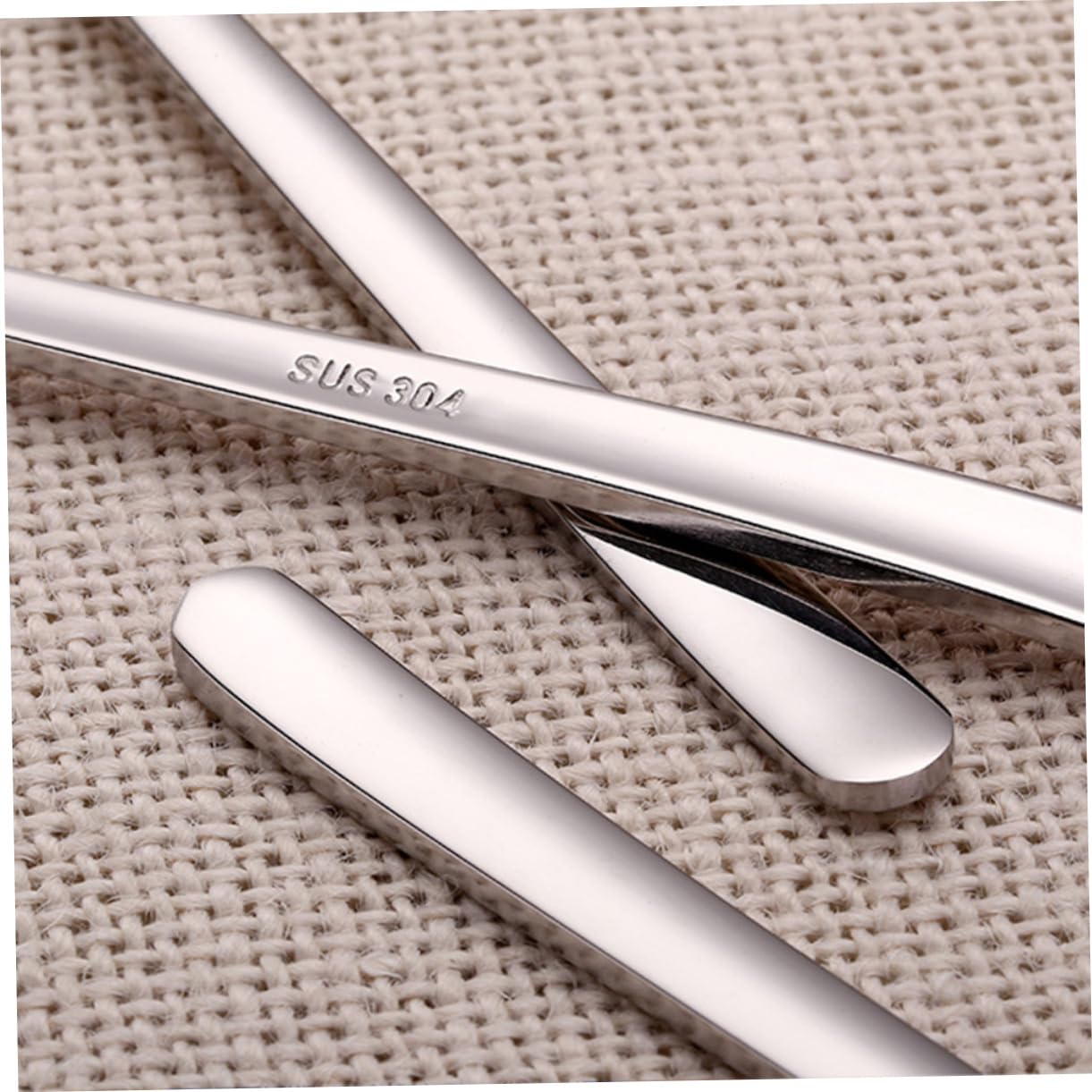 HOLIDYOYO Thickened 304 Stainless Steel Butter Knives 2 Pack Perfect for Cheese Butter Cake Jam Baking Tools Kitchen Utensils