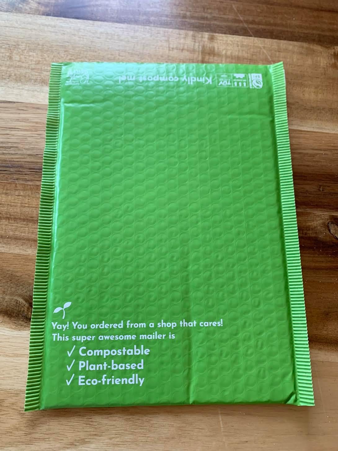 Case of 300 Compostable Padded Mailers 8x10" Self Sealing Biodegradable