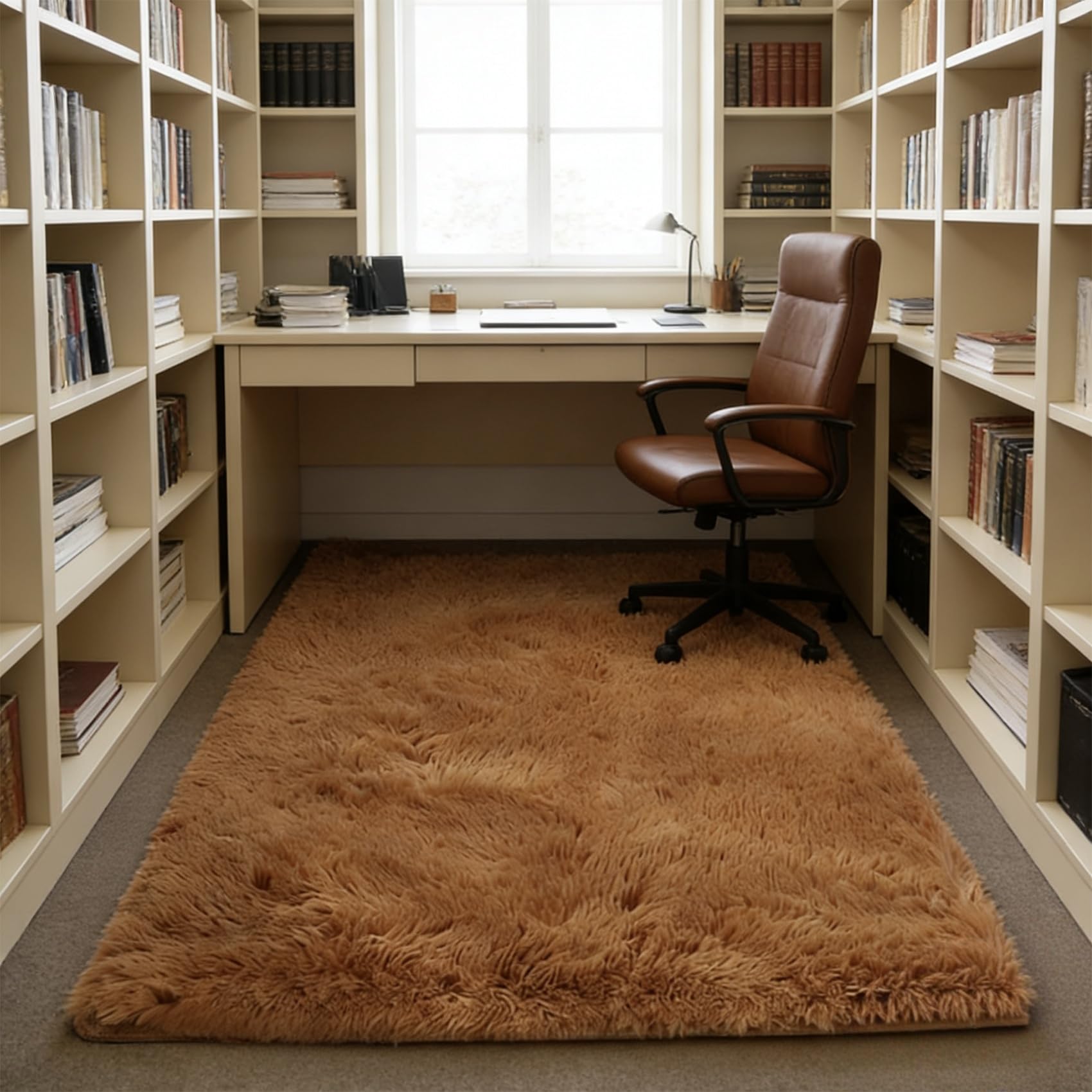 Tapis de salon marron moelleux créez un coin lecture cosy et chaleureux dans la chambre