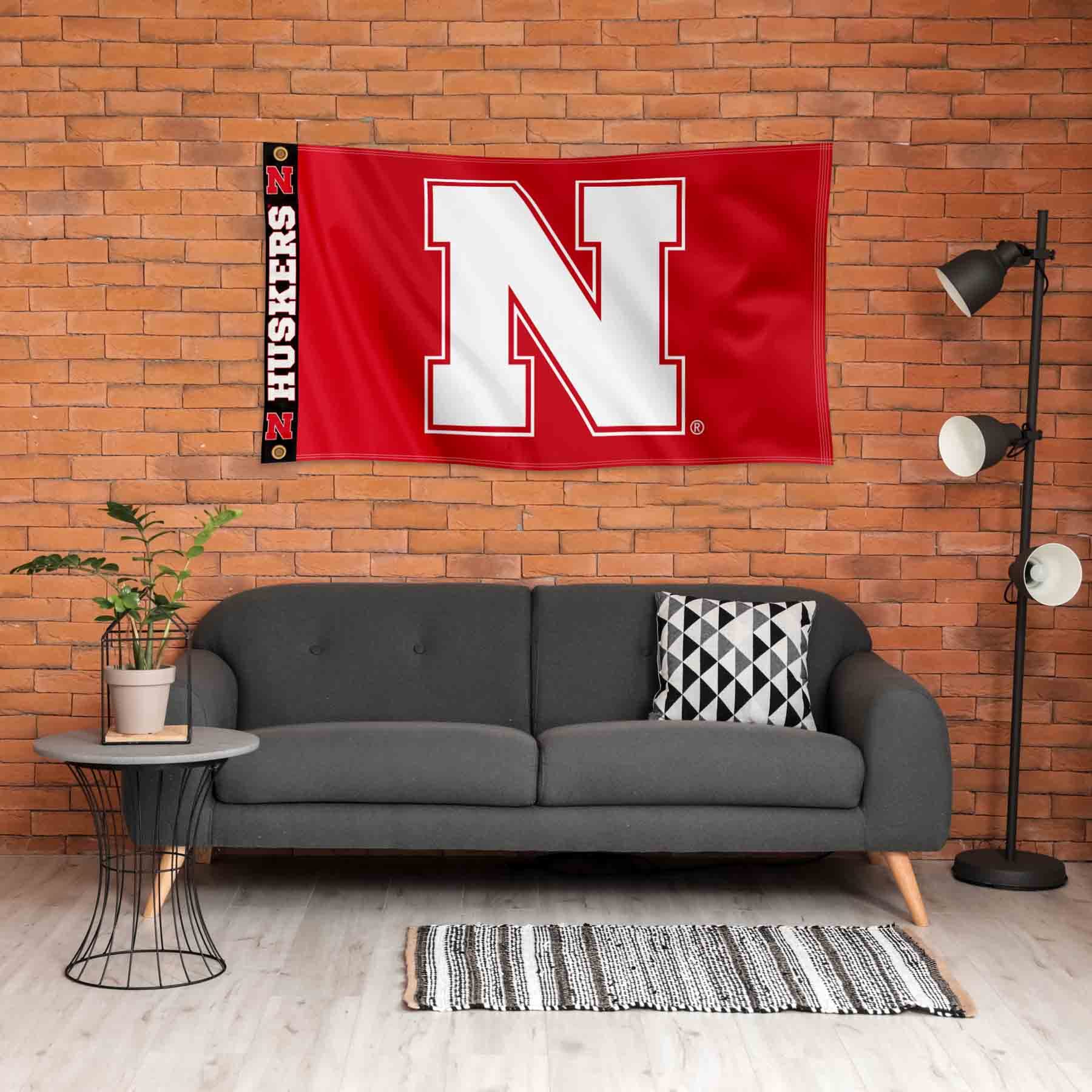University Of Nebraska Gartenflagge | Huskers Design B | 100% Polyester | Doppelseitig & Farbecht