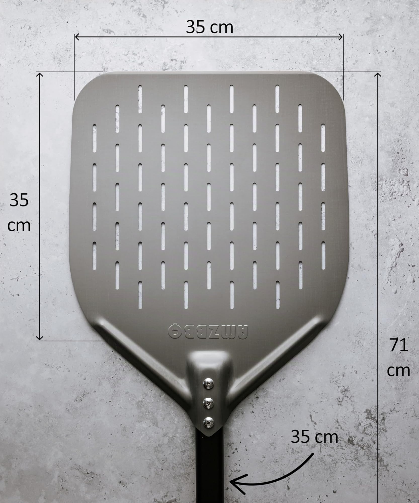 AMZBBQ® Pala Pizza Premium – 35 x 35 x 71 cm Pala Forata in Alluminio Anodizzato Leggera e Resistente – Per Infornare e Far Scivolare la Pizza su Pietra o Forno – Accessorio BBQ Regalo per Uomo