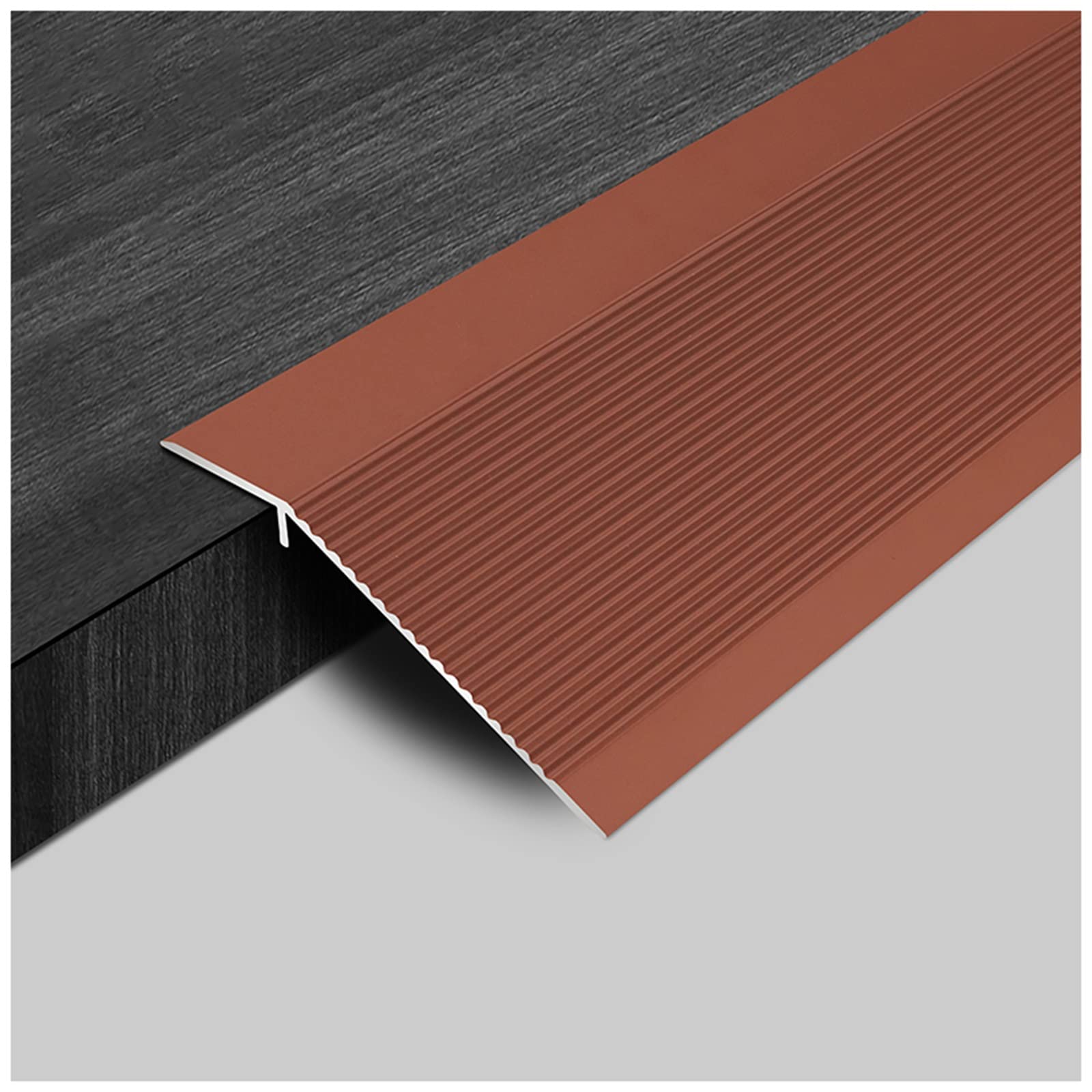 Bande de transition pour sol antidérapante rouge 135 cm et bordure de tapis 4cm