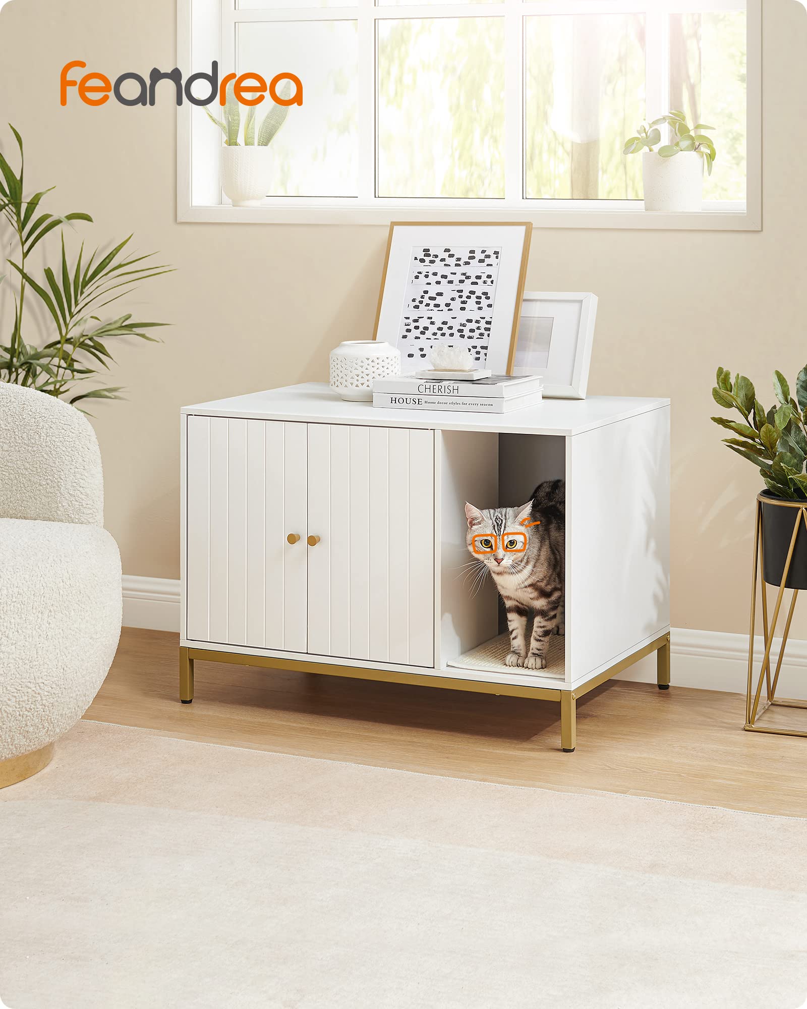 Feandrea PCL007W01 - Mueble de Cama para Gatos con Alfombra de rascado, Patas Altas, Mesa Auxiliar, 80 x 50 x 55 cm, Blanco y Dorado