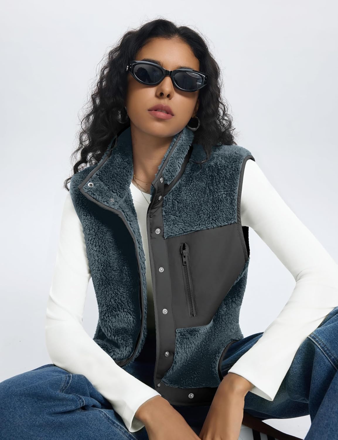 Rapbin Vests for Women Lightweight Stand Collar Sherpa Fuzzy Fleece Vest Buttoned Sleeveless Jackets with 3 Pockets - Image 5