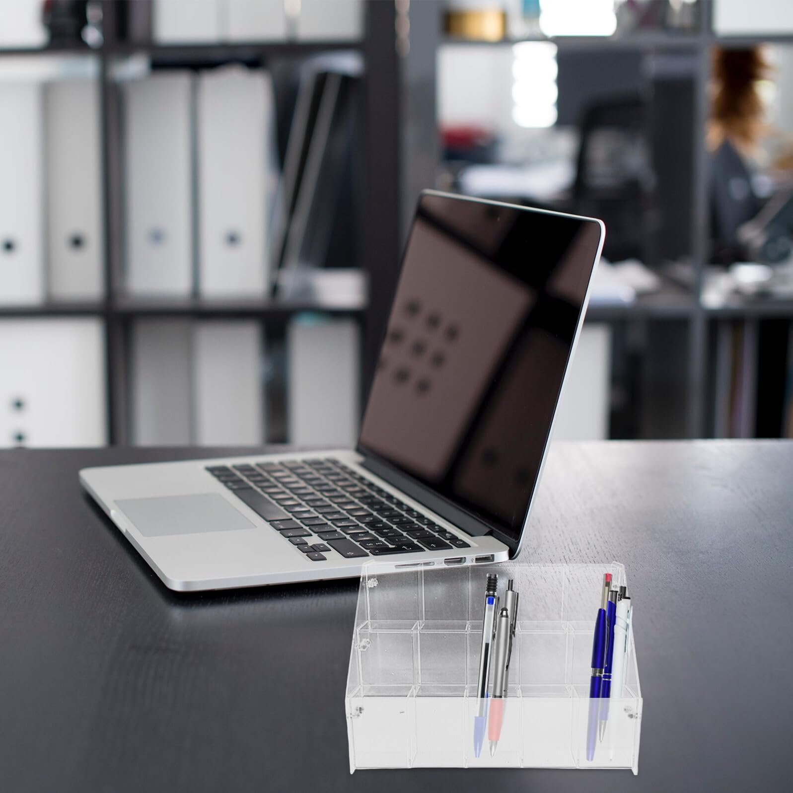 Organizzatore Penne Acrilico da Scrivania con Struttura Innovativa Porta Pennarelli e Matite Versatile per Ufficio Scuola e Casa Design Moderno Elegante per Esposizione e Facile