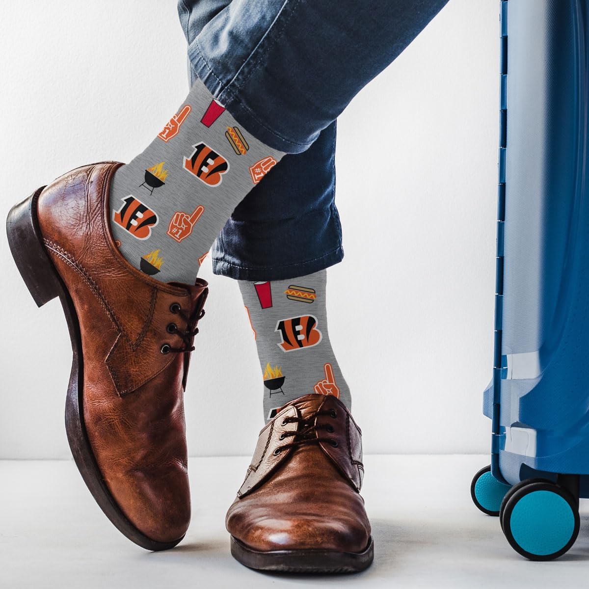 For Bare Feet NFL Unisex Tailgate Dress Crew Sock Team Colors - Image 2