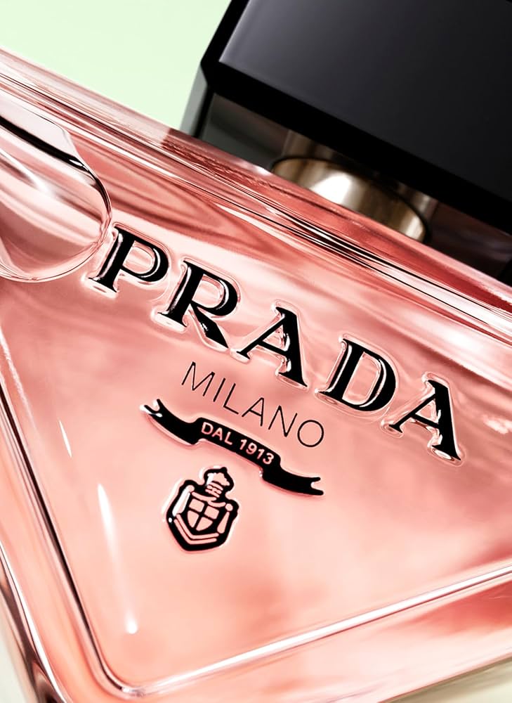 Amazon.co.jp: Prada Paradoxe Eau de parfum 90 ml / プラダ
