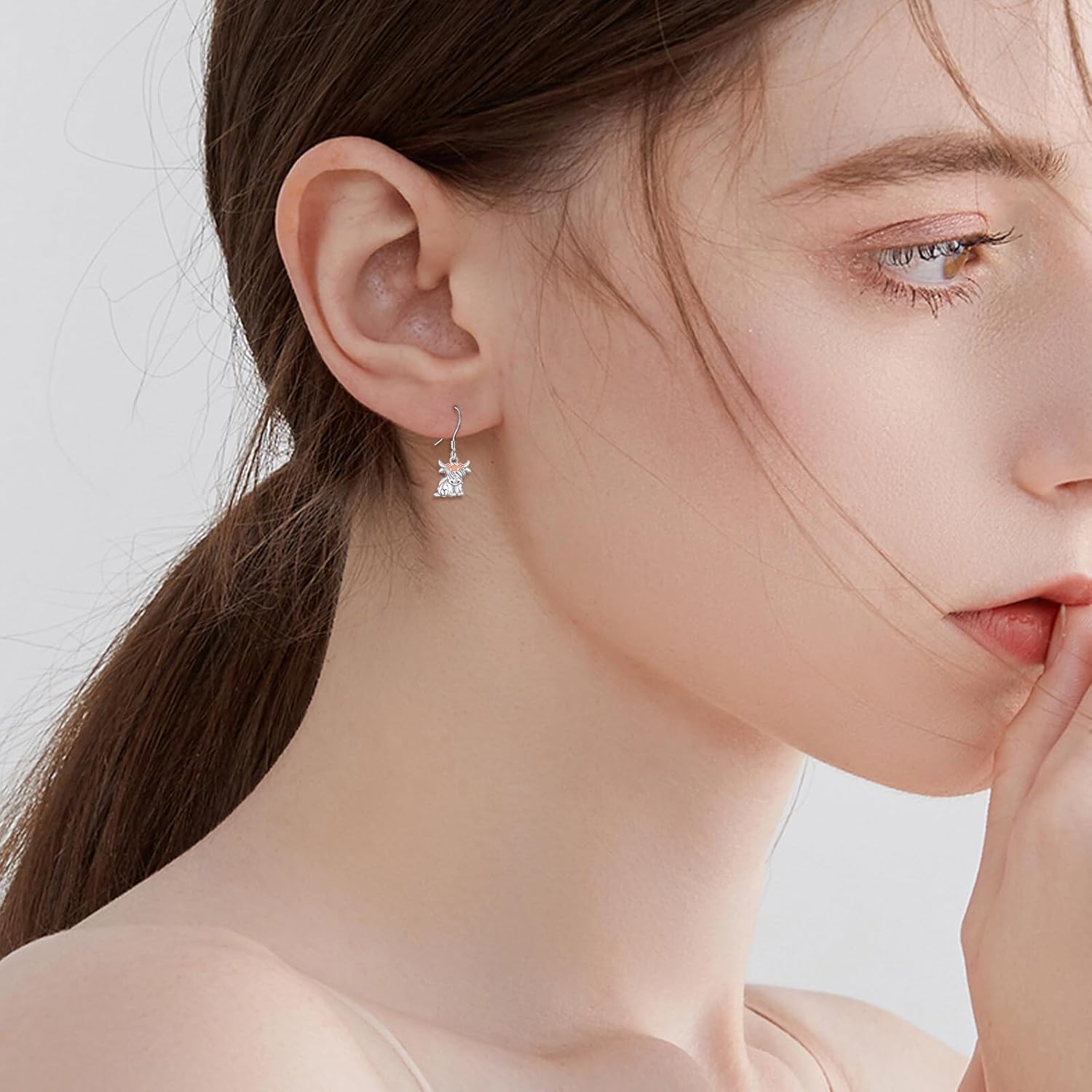 AOBOCO Highland Cow Gifts 925 Sterling Silver Scotland Pendant Highland Cow Necklace Earrings Bracelet Jewelry Birthday Christmas for Her Women Mum Animal Cow Lover