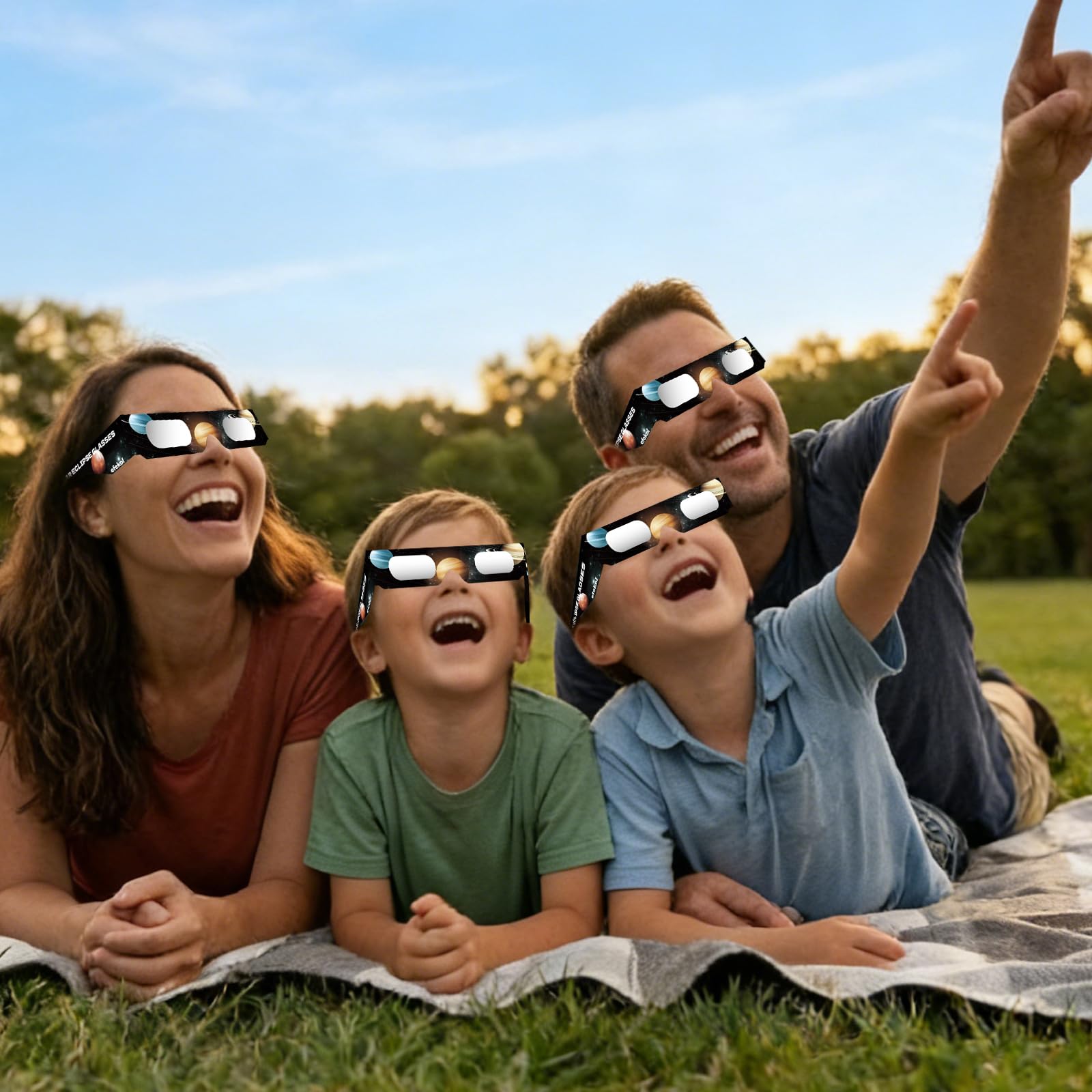 efekol Gafas Eclipse Solar Homologadas (12 Pack) - Certificación CE y EN ISO 12312-2 para Observación Segura del Sol - Eclipse Total 12 de Agosto de 2026 (Total en España, Parcial en Europa)