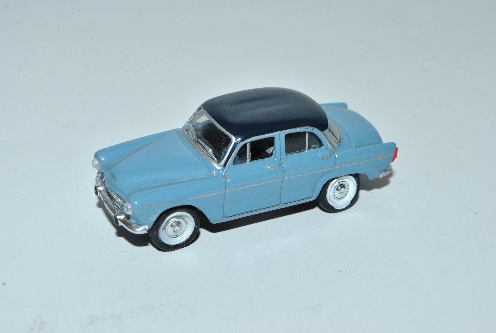 VOITURE DE collection - Simca Aronde P60 monaco 1962 - Ixo Altaya 1/43