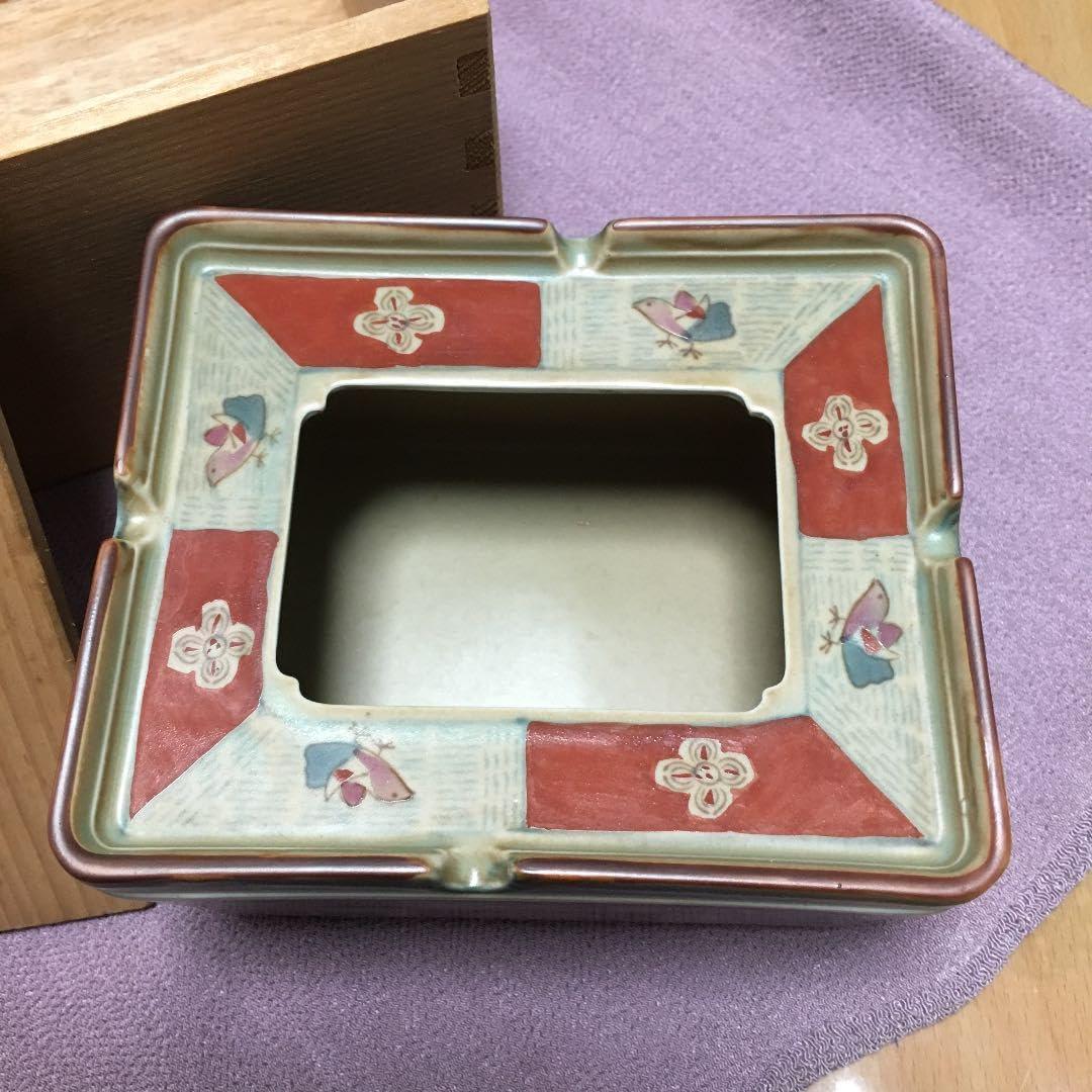 Amazon.co.jp: 有田 波佐見焼 清山窯 茜 千鳥 灰皿 : ファッション