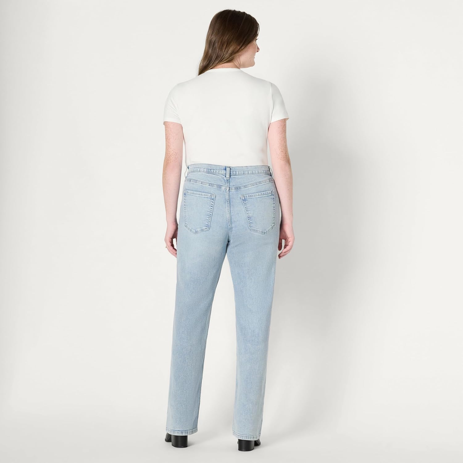 Amazon Essentials Women's Women's High Stretch Slim-Fit Mid-Rise Bootcut Jean - Image 7