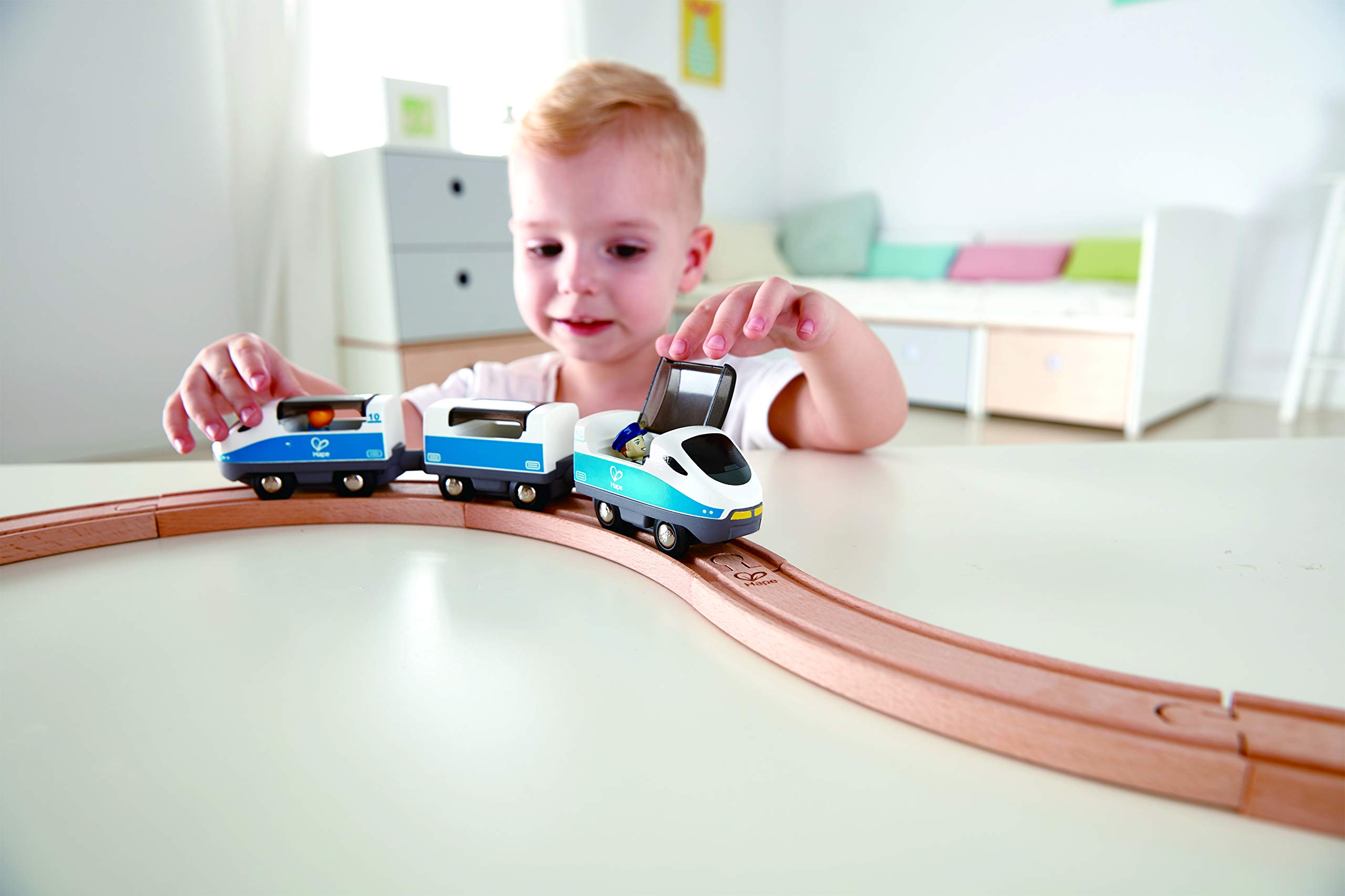 Hape E3729 Figure 8 Safety Train Railway Set, 14.76