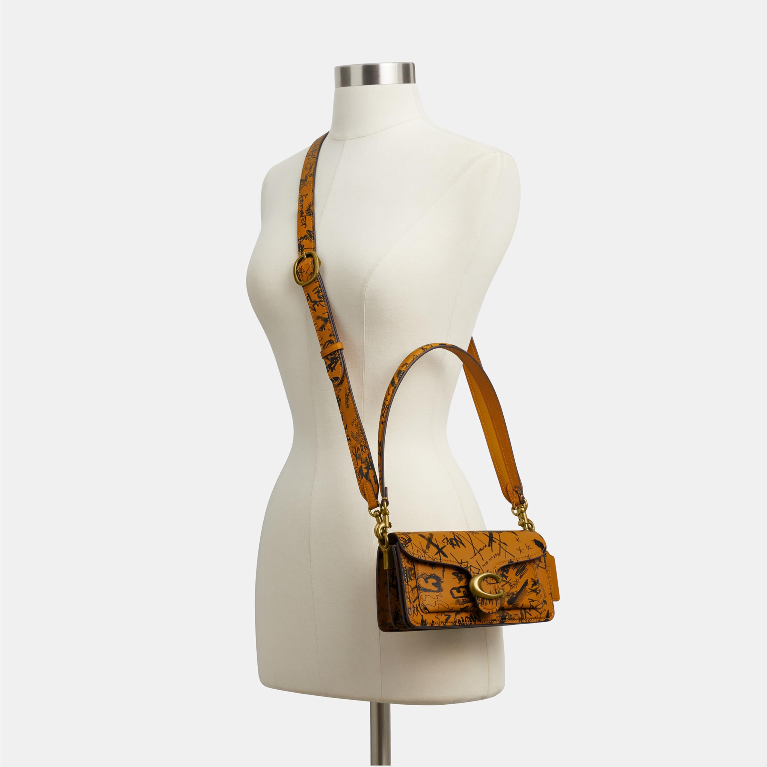 COACH Tabby Shoulder Bag 20 In Loved Leather With Quilting: 1z/Ochre Multi One Size
