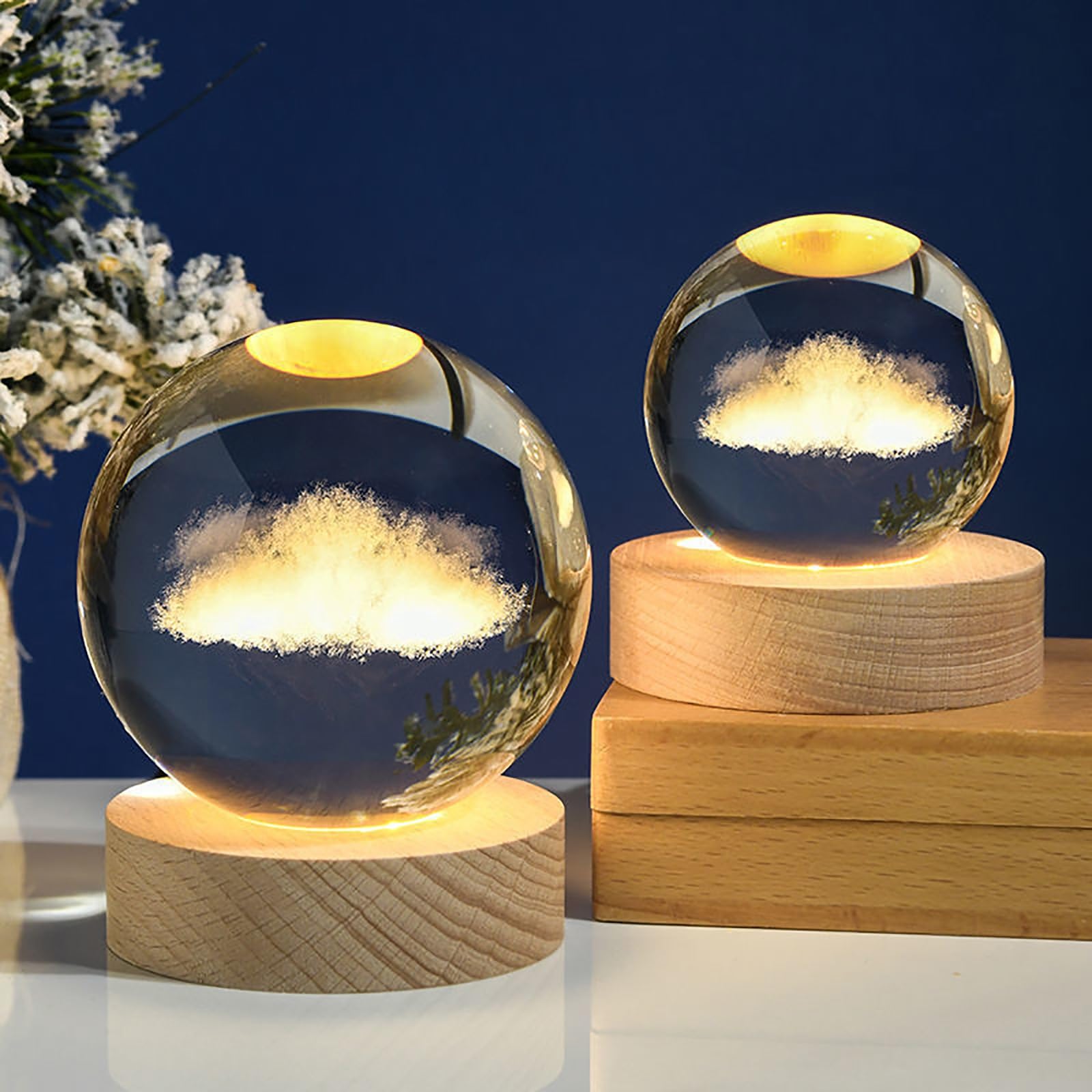 Bola de cristal alimentada por USB con soporte, esfera de luz cálida para decoración del hogar, adorno de escritorio y regalo