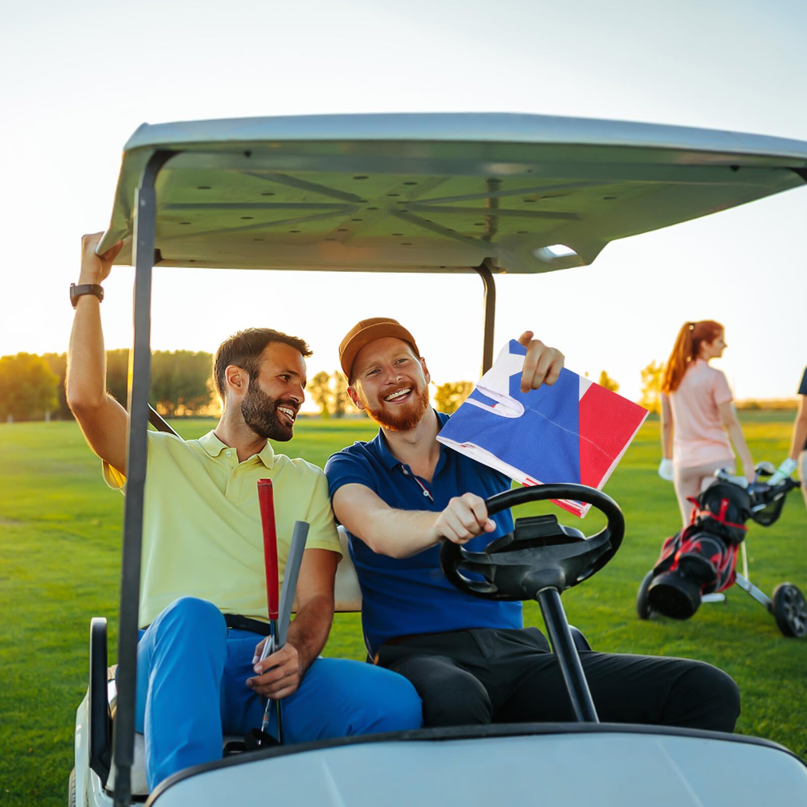 LIFKOME Golf Cart Sitzauflage mit Weichem Polster und Nationalflaggen design Passend für Golf Sightseeing carts Strapazierfähiger Bequemer Sitzbezug für Stilvollen Komfort