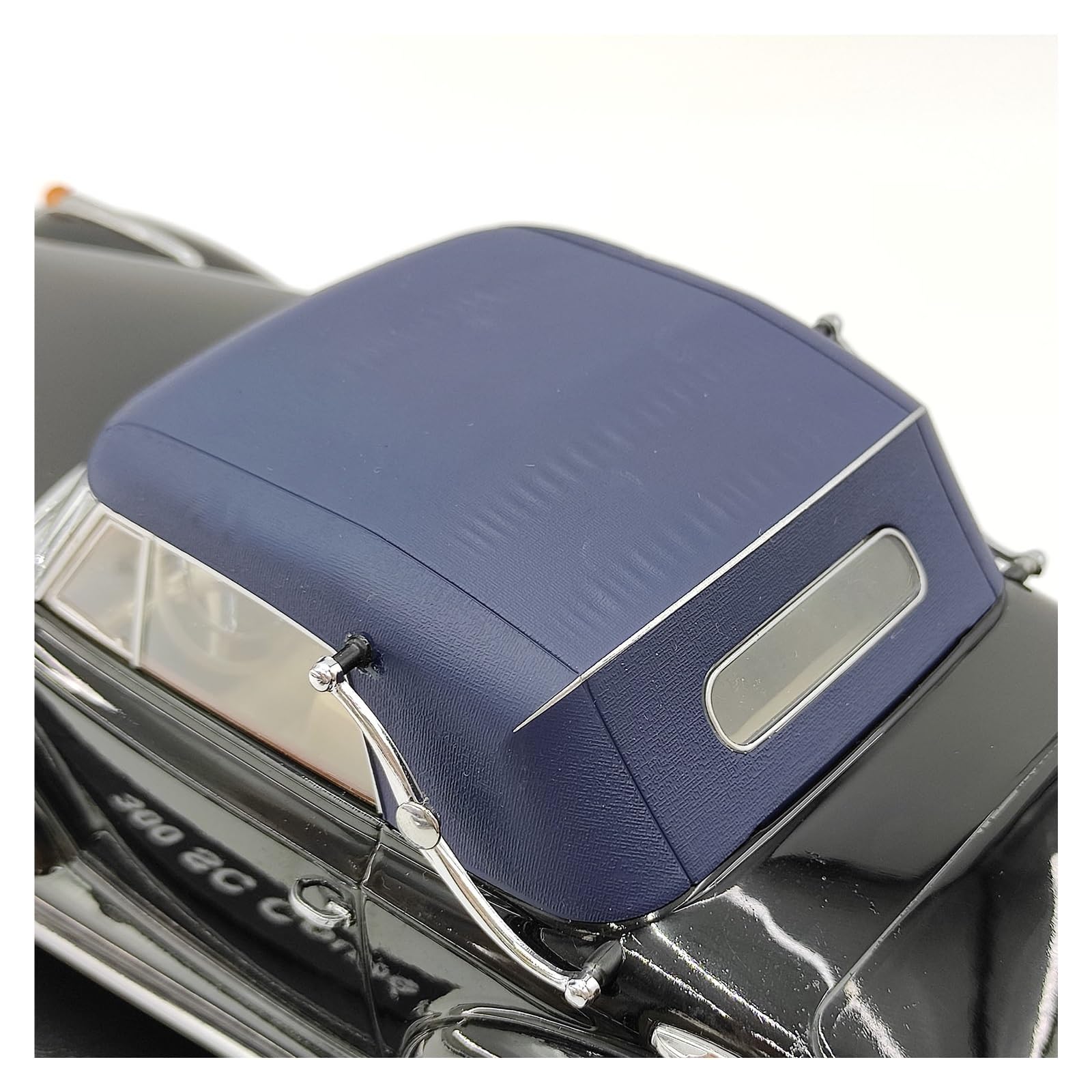 Auto In Miniatura 1 18 Per 300 SC Coupé 1955 Soft Beautiful Vintage Alloy Car Model Veicoli Pressofusi Da Collezione