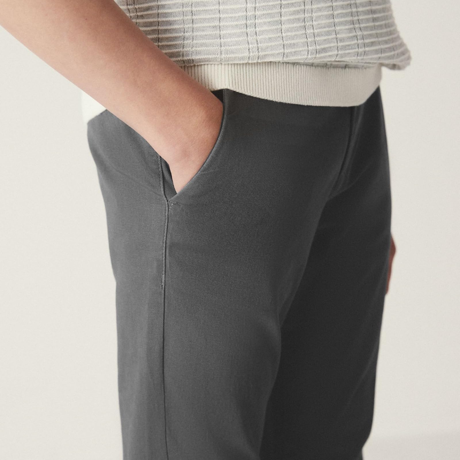 NEXT Niños Pantalones Chinos elásticos de Corte Pitillo