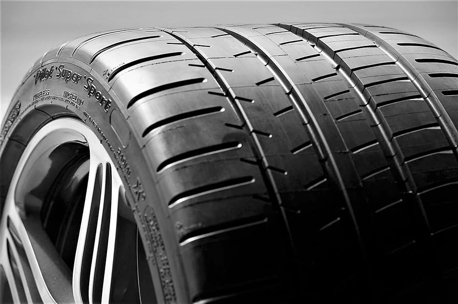 M-1681 245/35ZR20 ミシュランPILOT SUPER SPORT Michelin Pilot Sport 4S Performance 245/35ZR20 (95Y) XL