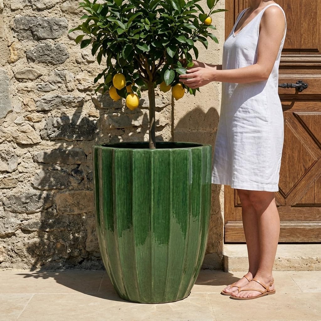 Hugo Keramik Pflanzkübel Ø 44 x H 59 cm Dschungelgrün — Pflanzgefäß groß frostbeständig handgefertigt Garten Terrasse Balkon
