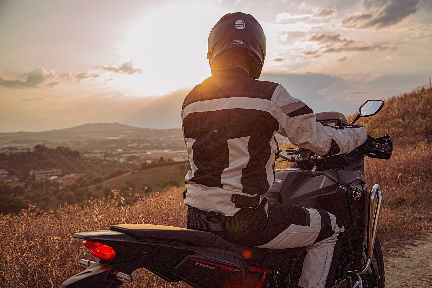 DUNA Giacca Moto Uomo Donna, Esperienza Estiva Perfetta: Certificata, Inserti Mesh e Membrana Impermeabile Rimovibile per Comfort in Primavera e Autunno, Colore Nero Grigio