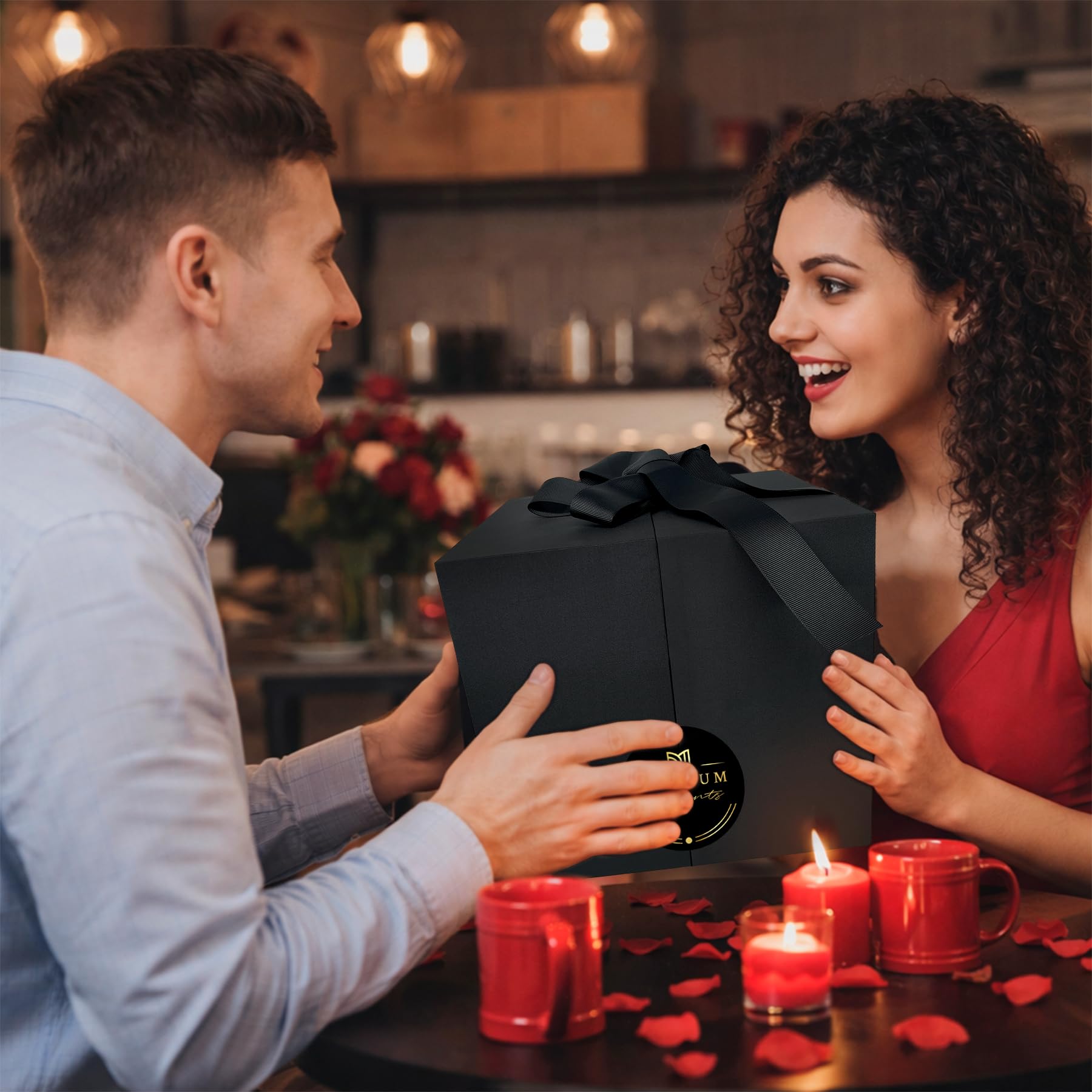 Coffret Écrin Premium de Saint-Valentin · Cadeau Deluxe avec 18 Roses Parfumées et plus de 36 Chocolats Ferrero Rocher, Lindt Lindor, Caja Roja, Cœurs en Chocolat, Kinder Bueno et plus · Écrin Réutili