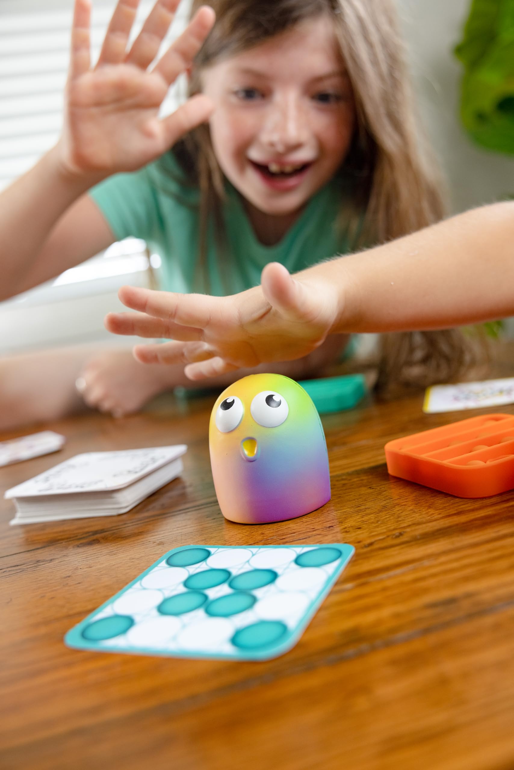 Falomir - Presto GoPop! | Emoción de Velocidad y Reflejos | Juego Interactivo de Mesa | de 2 a 4 Jugadores (6+ Años)