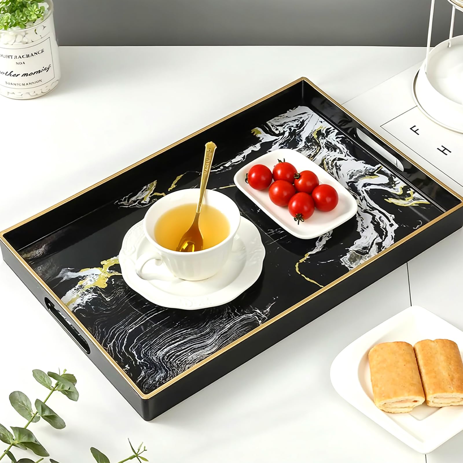 Serviertablett Vintage aus Kunststoff, Rechteckiges Kunst Tablett mit Griffen, Marmor Optik Deko Tablett, Bruchsicher Großes Geschenk TAblett, Kaffeetablett Küchentablett