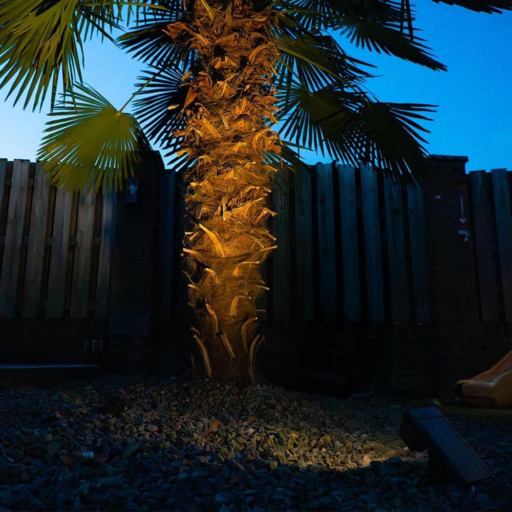 HOFTRONIC - Solar Gartenstrahler Odessa Superhell 300 Lumen IP65 Wasserdicht 3000K LED Solarlampen für Außen Solarleuchte 6 Stücke mit Erdspieß Solar Strahler Wintersolar Solarpanel Warmweiß