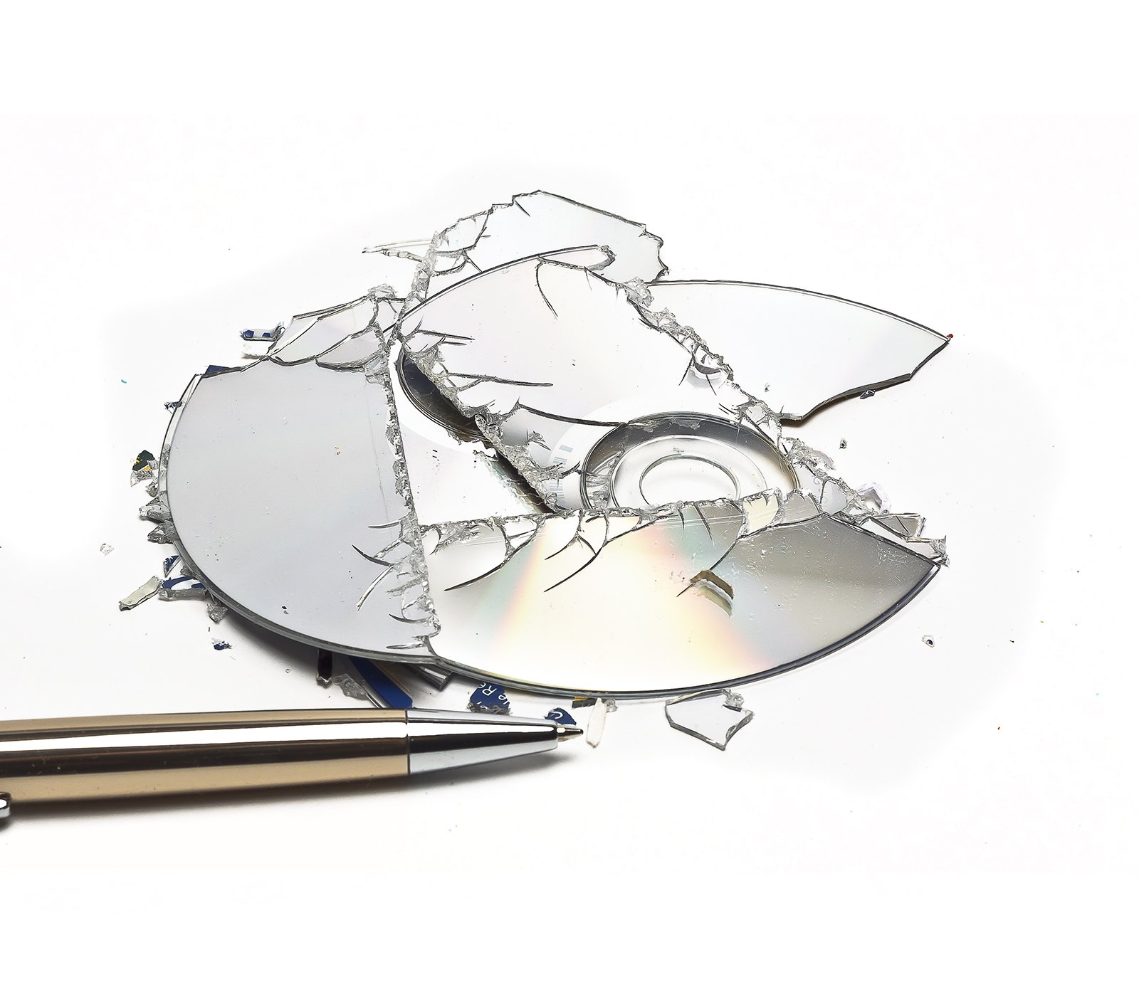Destructora de Papel Alligator 608 CC Plus – Trituradora Top Business Corte Cruzado P-4 | Microcorte 2x8mm, Papelera 32L, Depósito Eco para CD y Tarjetas, Oficina Mediana y Grande