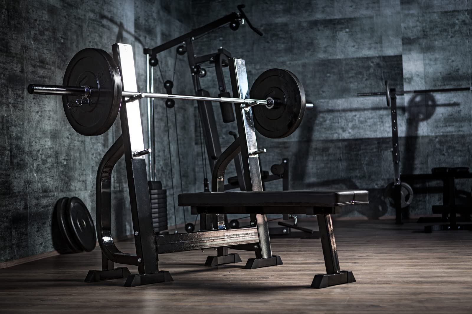GORILLA SPORTS® Panca Pesi - con Portabilanciere, 2 Livelli di Altezza, Piana, Carico Massimo 250kg, Piedi Antiscivolo, Nero - Panca Palestra, Sollevamento Pesi, Stazione Fitness, Allenamento