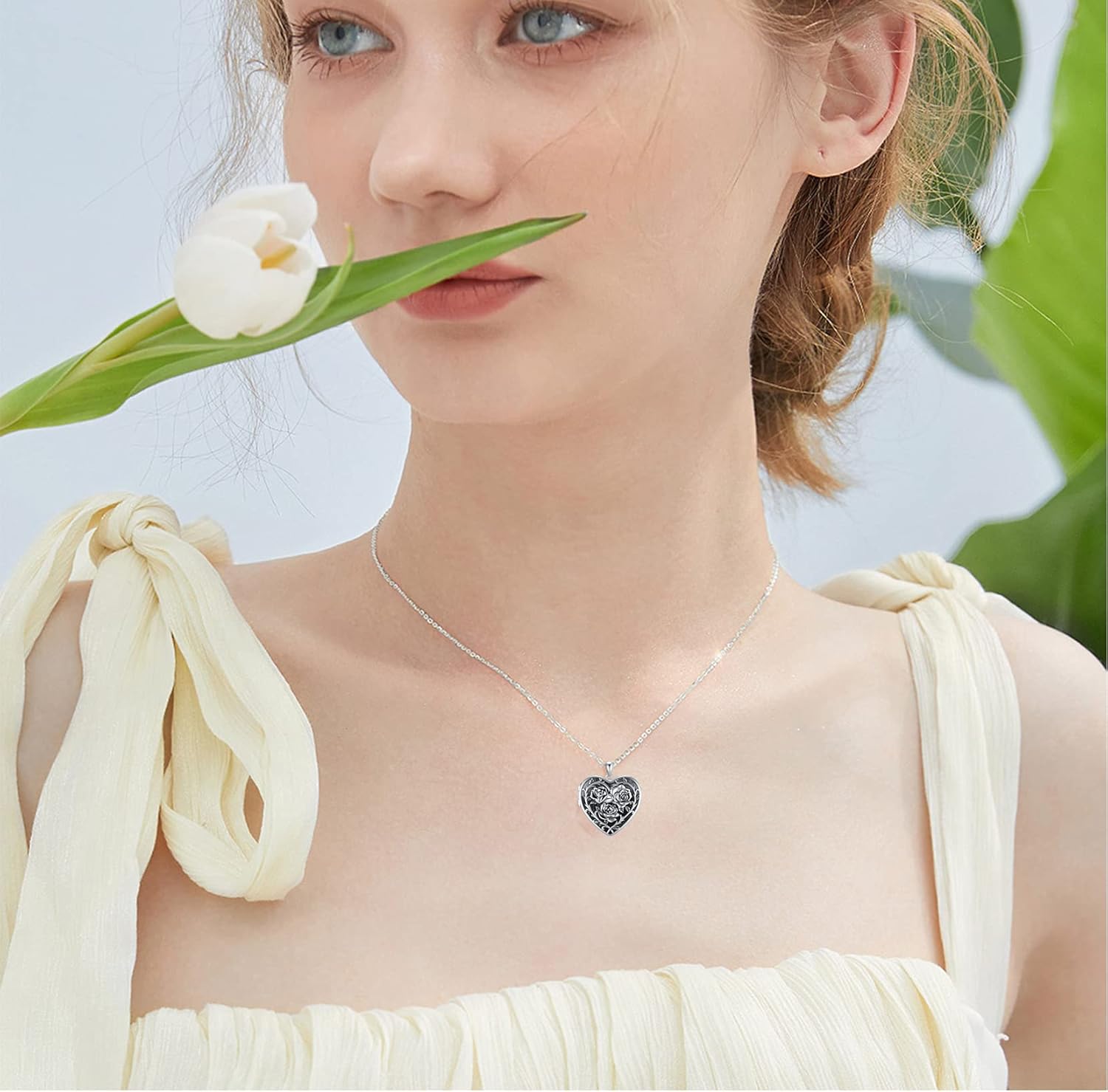 Dorunmo Locket Necklace 925 Sterling Silver Pictures Photo Keep Someone Near to You Custom Lockets Mother's Day Jewelry Personalized Photo Locket Gift