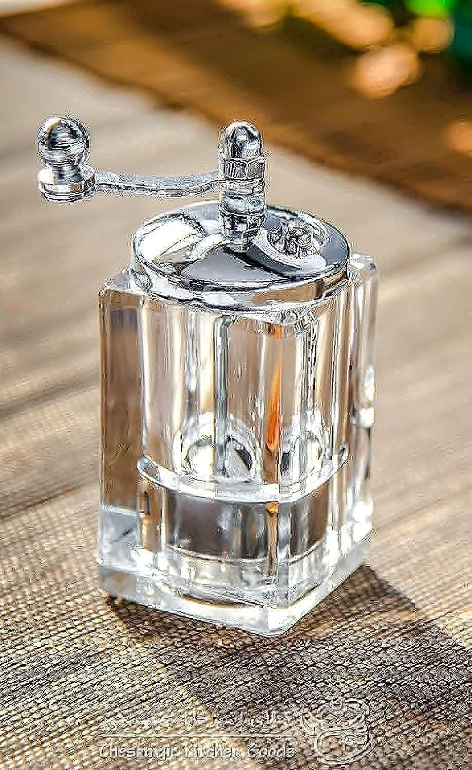 Saffron Grinder-Manual Spice Grinder Simple White SG-1115