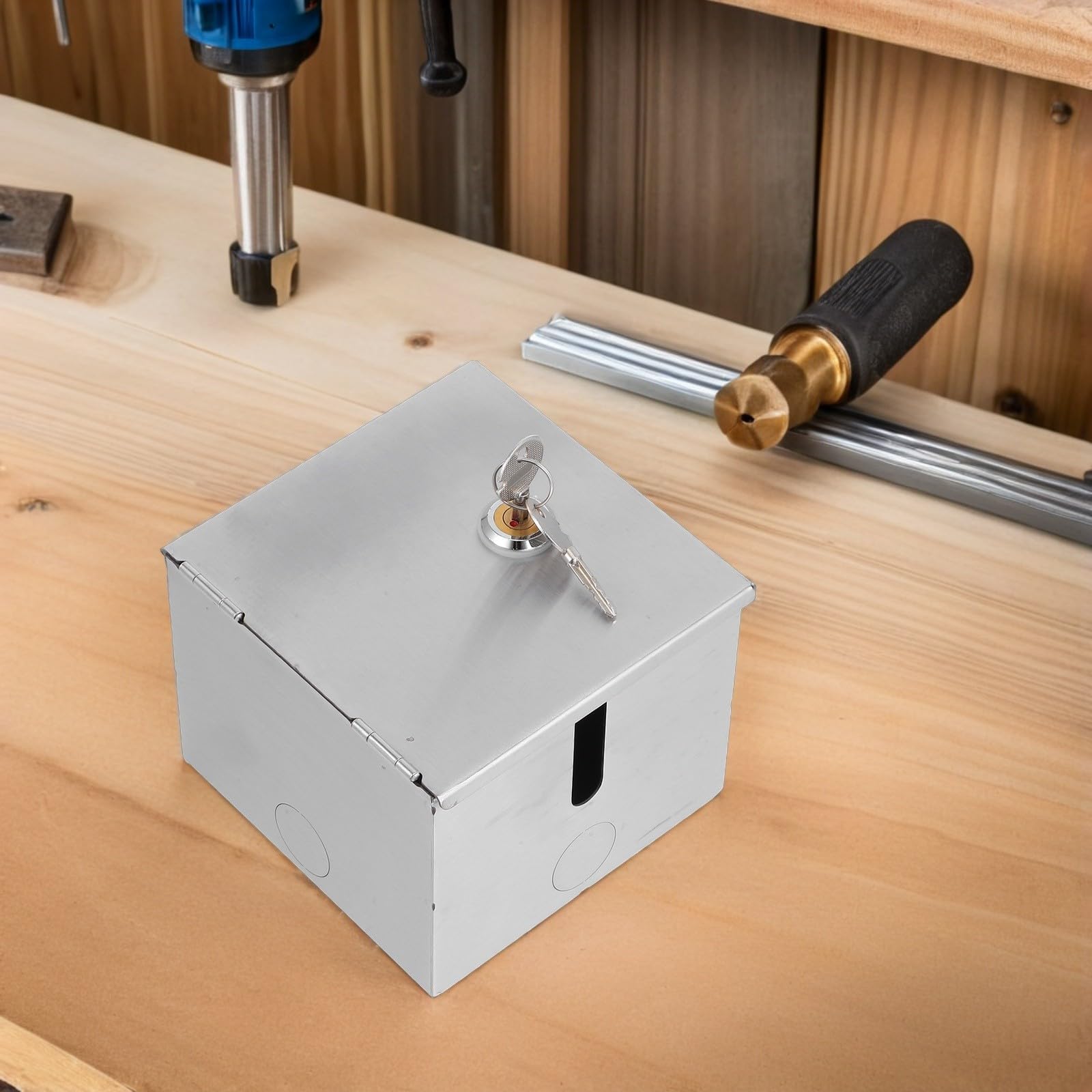 GALPADA Wasserdichte Edelstahl Steckdosen schutzbox mit Schlüssel Diebstahlschutz Wetterfeste Elektrische Außensteckdosenabdeckung Robuste Wandplatte für Sichere Steckdosen im Innen