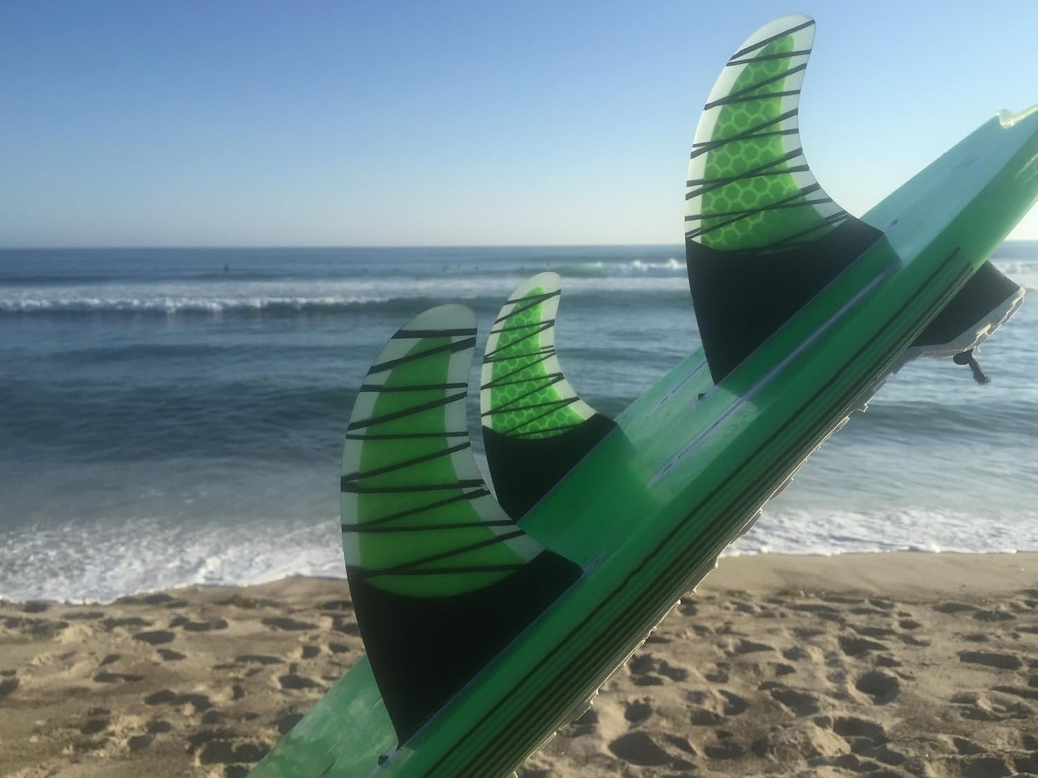 G5 Fiberglass Surfboard Fin Carbion Fiber for Enhanced Control & Stability - Compatible with FCS Or FSC2 M5 Rainbow Green Red Toolless (FCS2+Green)