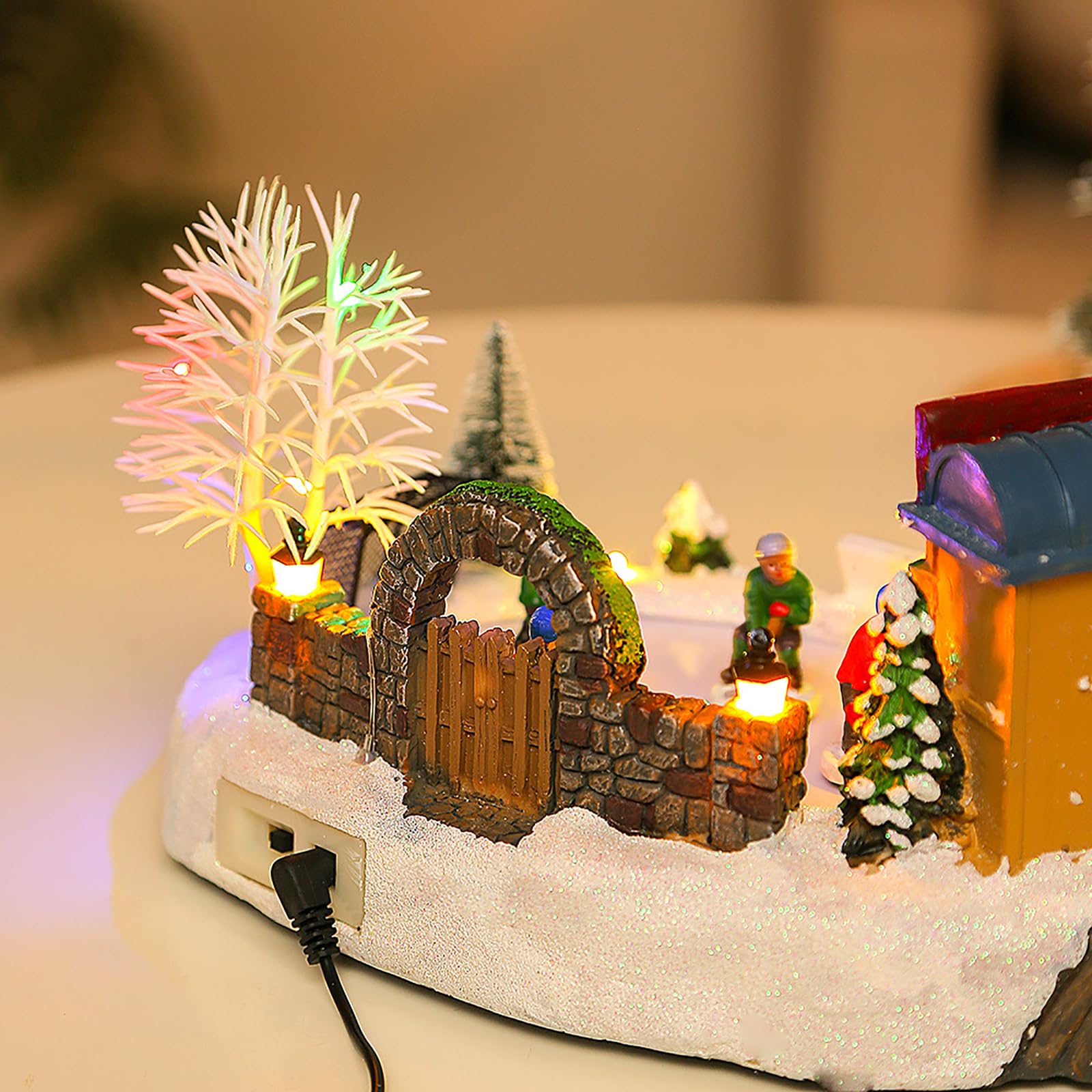 Casa De Nieve con Iluminación Navideña, Pueblo De Nieve Navideño con Estanque De Patinaje Y 4 Patinadores En Movimiento, Música Navideña Clásica, para Decoraciones Navideñas, Exhibición