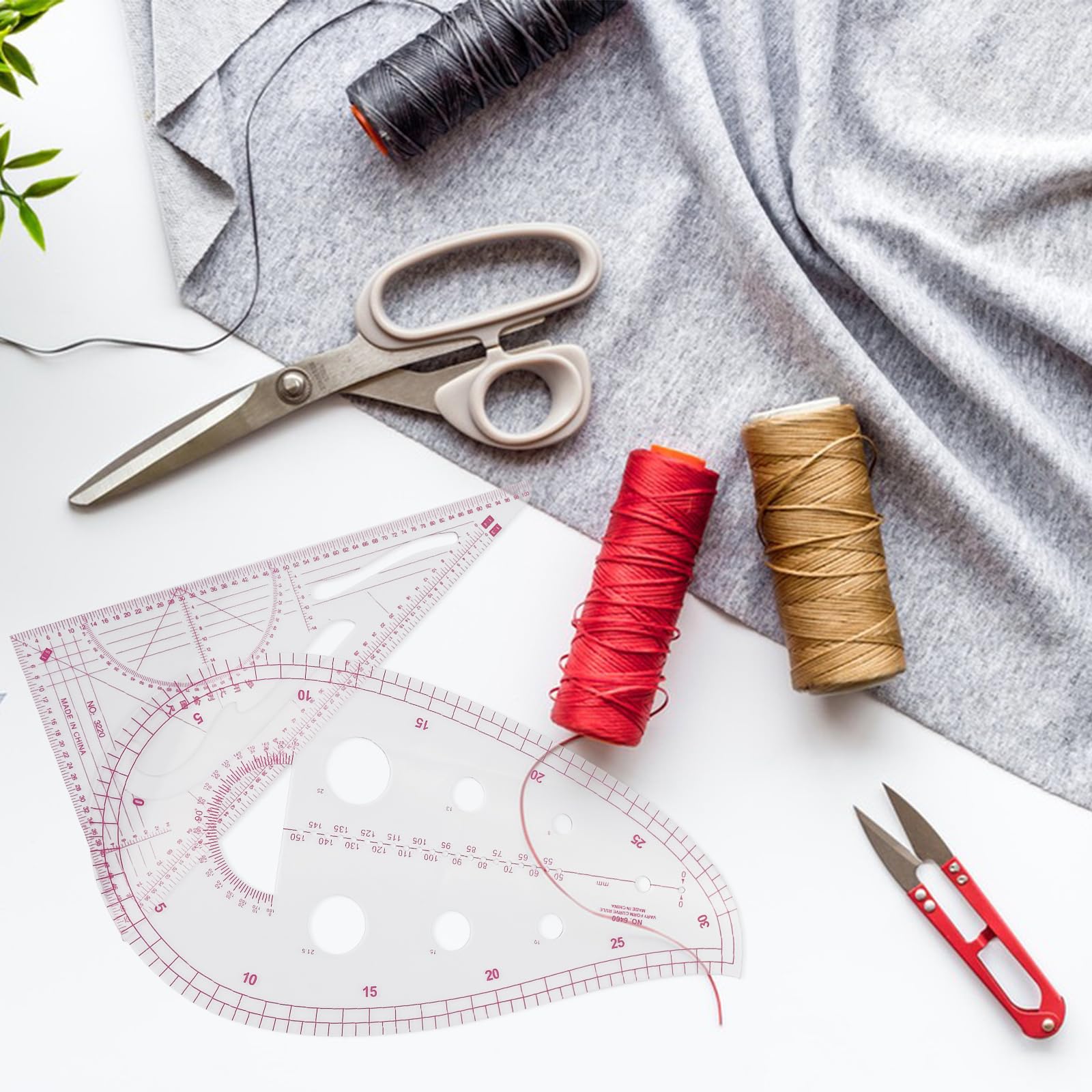 4 Pezzi Righello per Cucito, Righello Metrico, Curvilinee da Cucito, Strumento Sarto, Artigianato Fai Te Cucito Set per Cucire Modello Disegno, Sartoria, Disegno Pieghevole