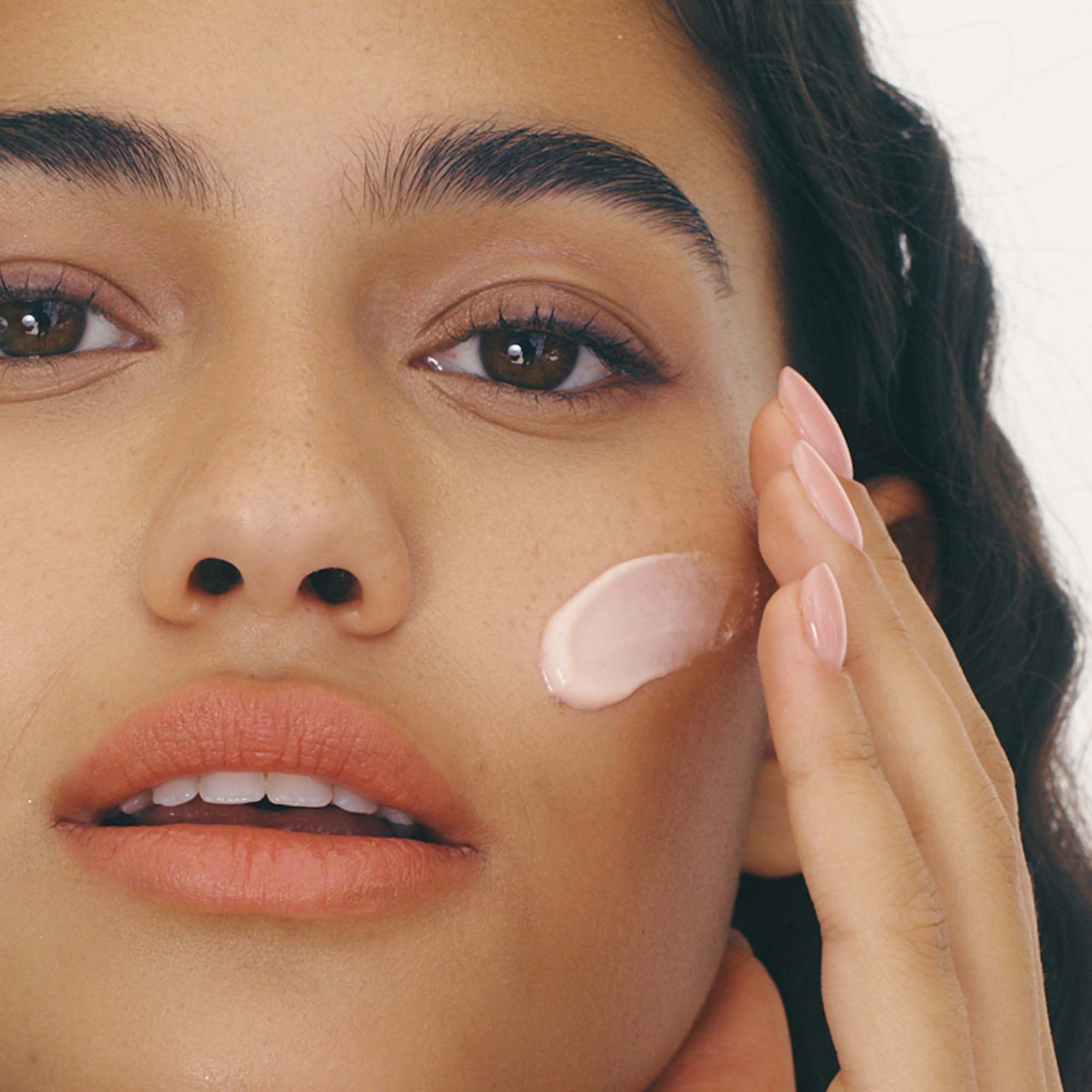 FRÉ Face Plumping Peptide Night Mask – Overnight Mask Firms, Smooths & Renews Skin, With Peptides for Youthful, Hydrated Complexion