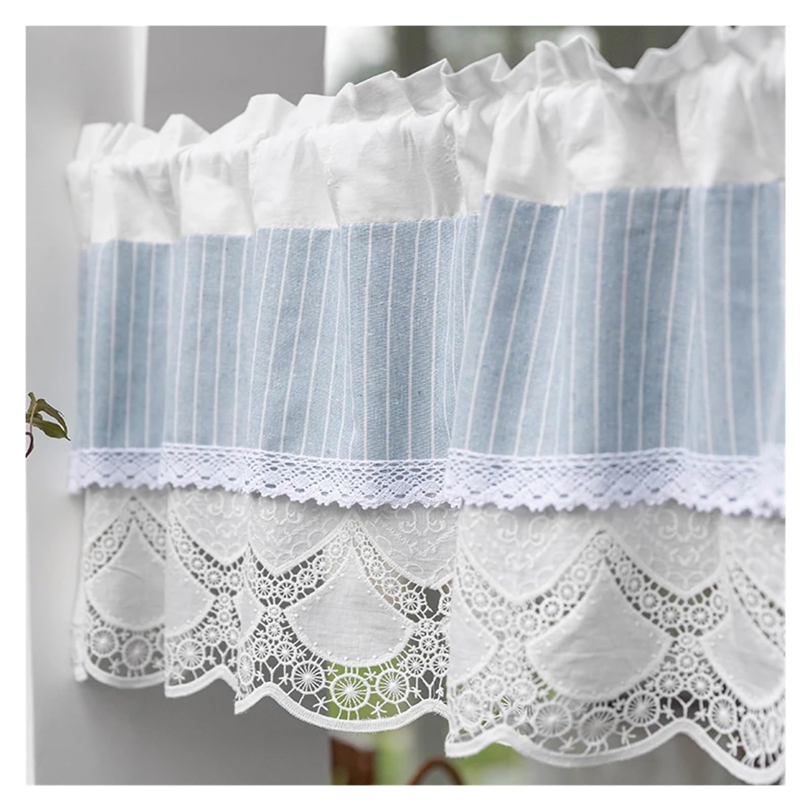 Rideau court de cuisine à rayures bleues et blanches en tissu brodé mi-hauteur 65x40cm