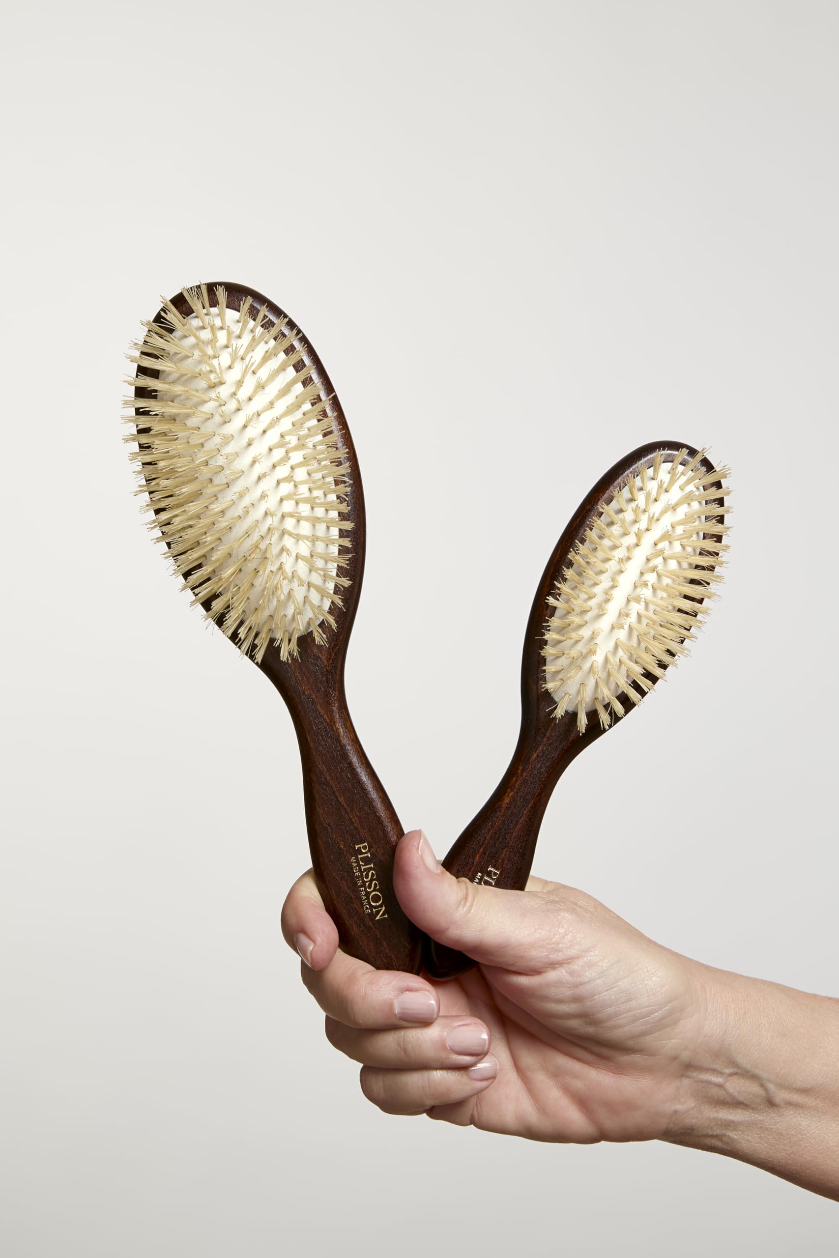 Plisson – Cepillo de pelo neumático para mujeres y hombres, cepillo tradicional, madera natural, pelo de jabalí, picotas de nailon, fabricación francesa (modelo medio)