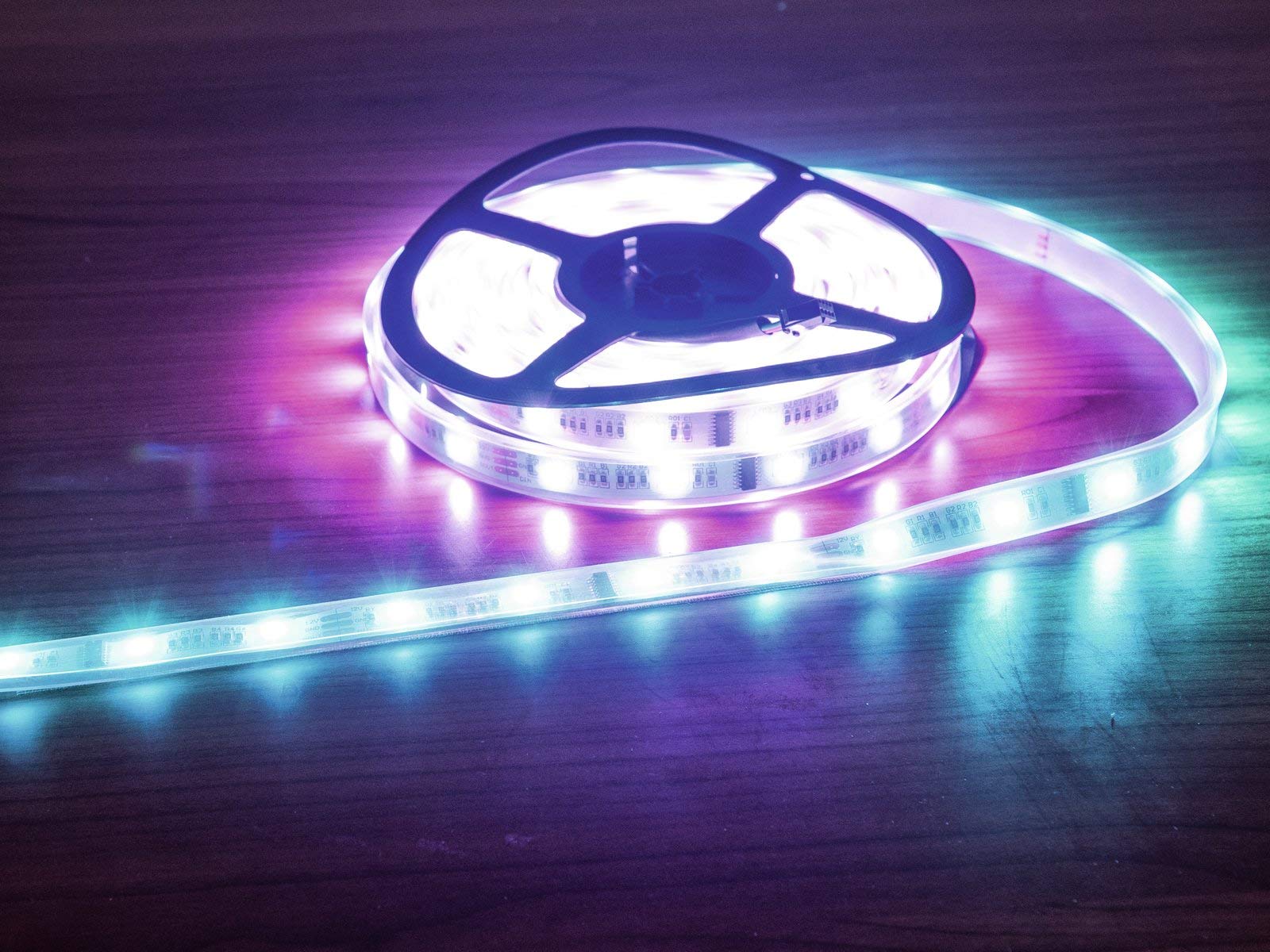 EUROLITE LED IP Pixel Strip 160 5m RGB 12V | Digitaler LED-Pixelstreifen für den Innen- und Außenbereich