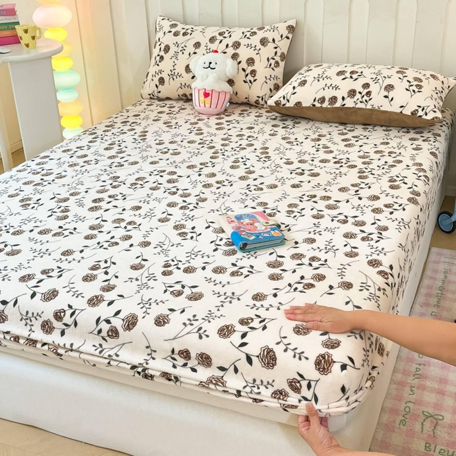 Conjunto Sábana Bajera con 2 Almohadas 180x200cm,Sabana Proyector Patrón de Flor Sabanas Bajeras Verano Café Negro