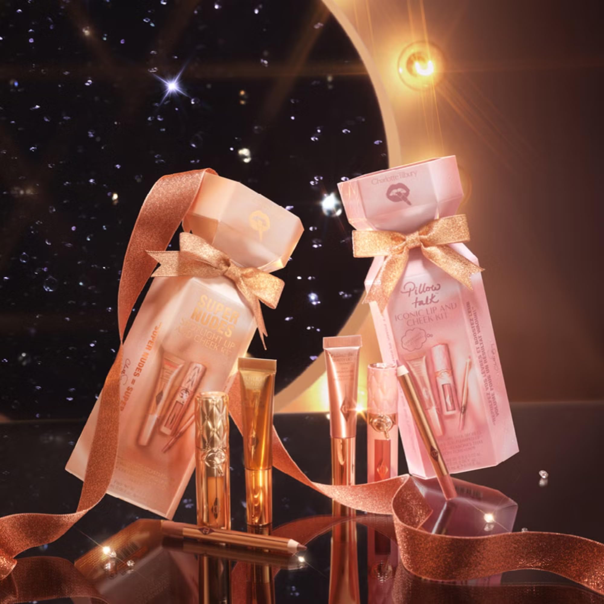 Charlotte Tilbury Supernudes Lip Cheek Kit, Mini Set mit Lip Cheat Liner, Light Wand und Plumpgasm, Nude-Beige, 3-teilig