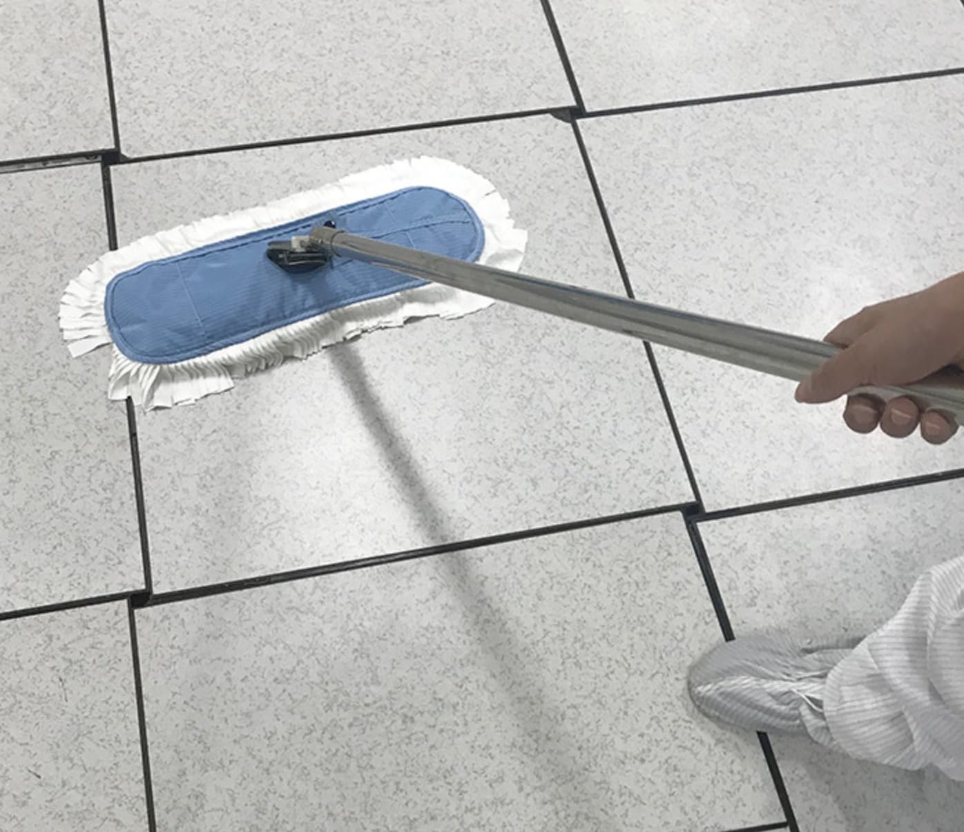 Anti Static Clean Room Mop with Microfiber Cloth Dust Free for Factory (110*17CM-Total Weight 1493g)