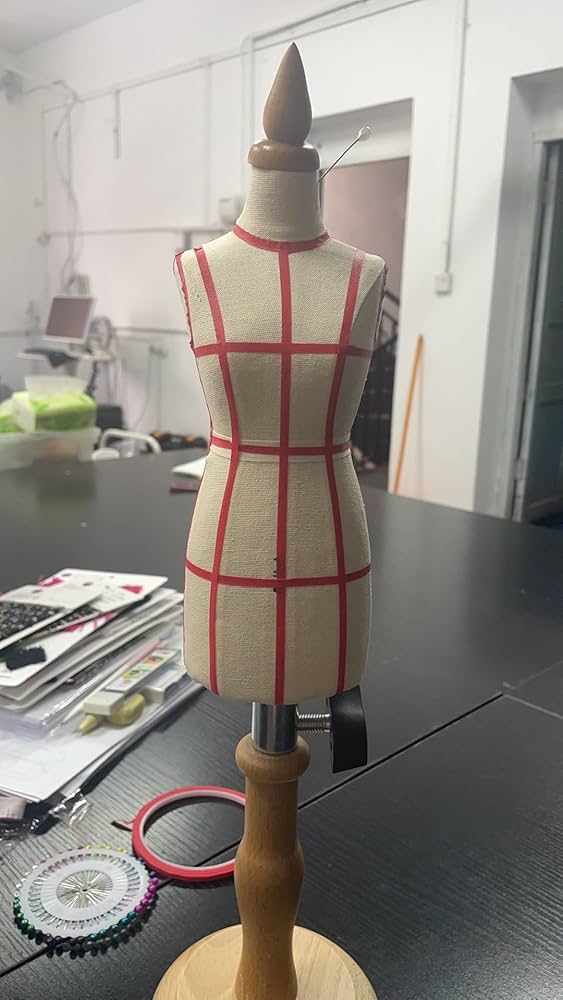 トルソー　マネキン Amazon.co.jp: レディーストルソー マネキン 1/2 1/3 1/4 サイズ