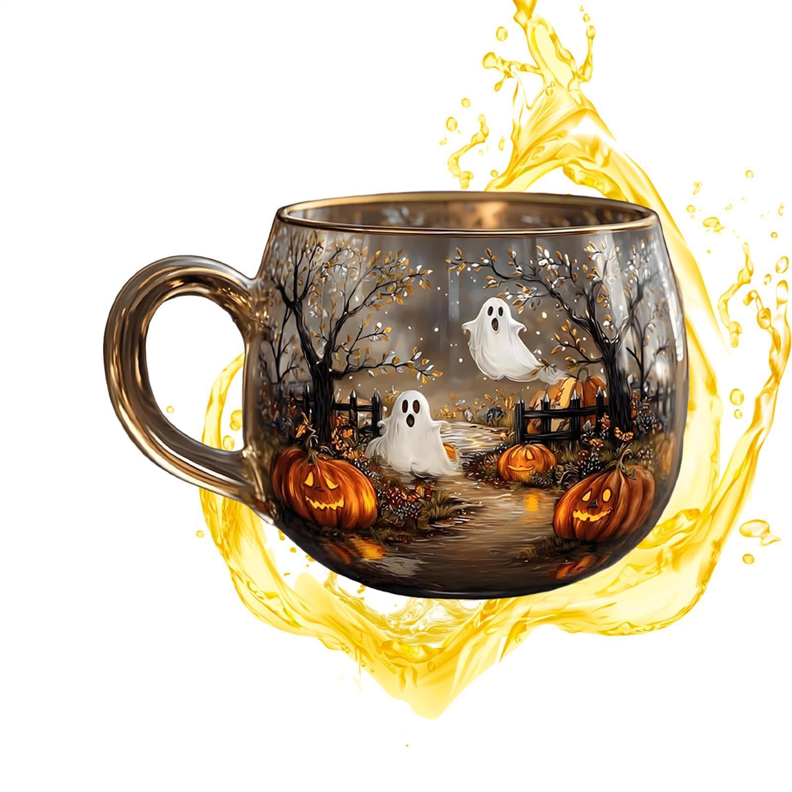 Tasses d'Halloween et vaisselle décorative de restaurant ou hôtel